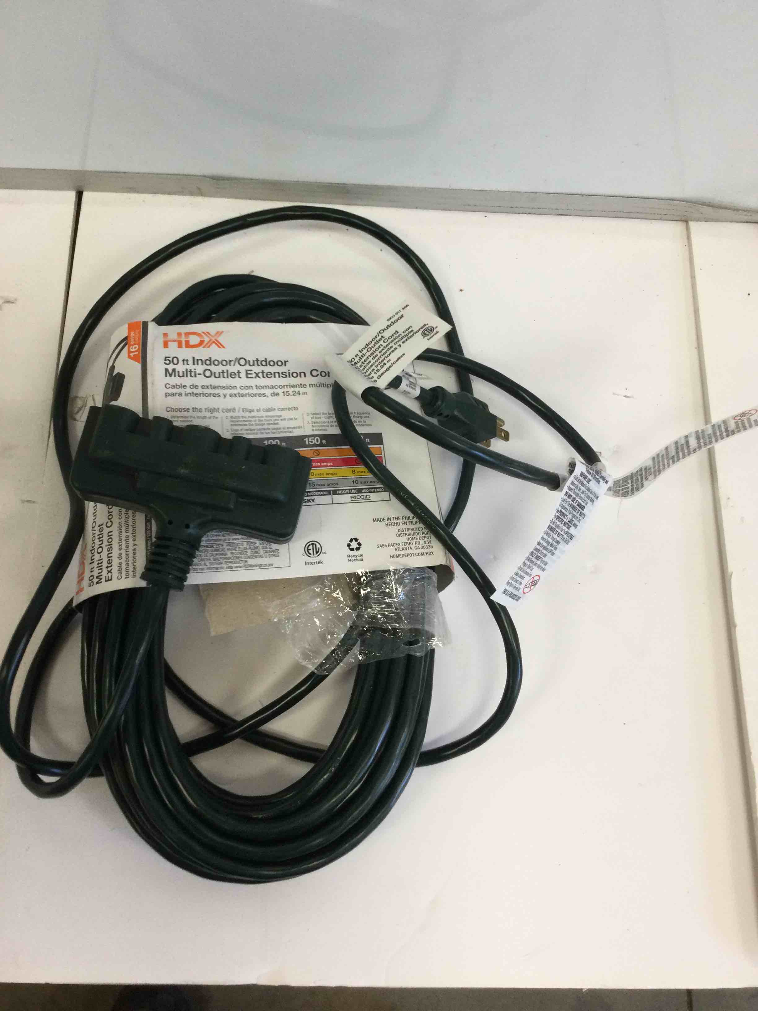 HDX 50 ft. 16/3 Tri-Tap Indoor/Outdoor Landscape Extension Cord  Green