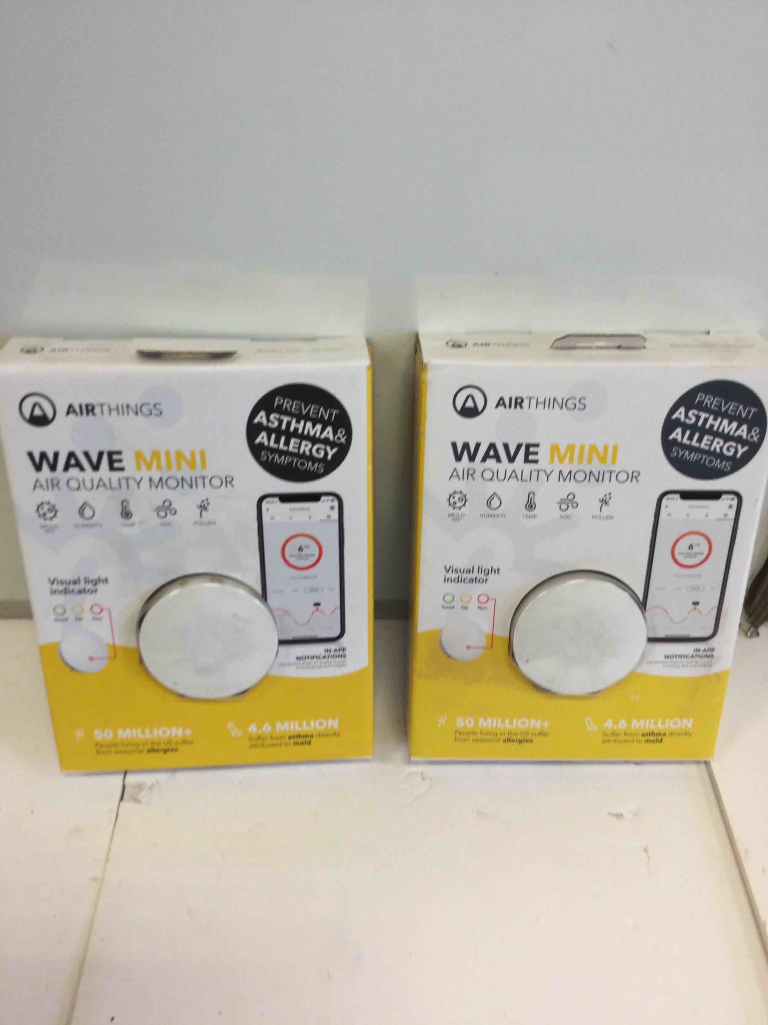 Airthings Wave Mini Battery Operated Smart Indoor Air Quality Monitor with Mold-Risk Indication