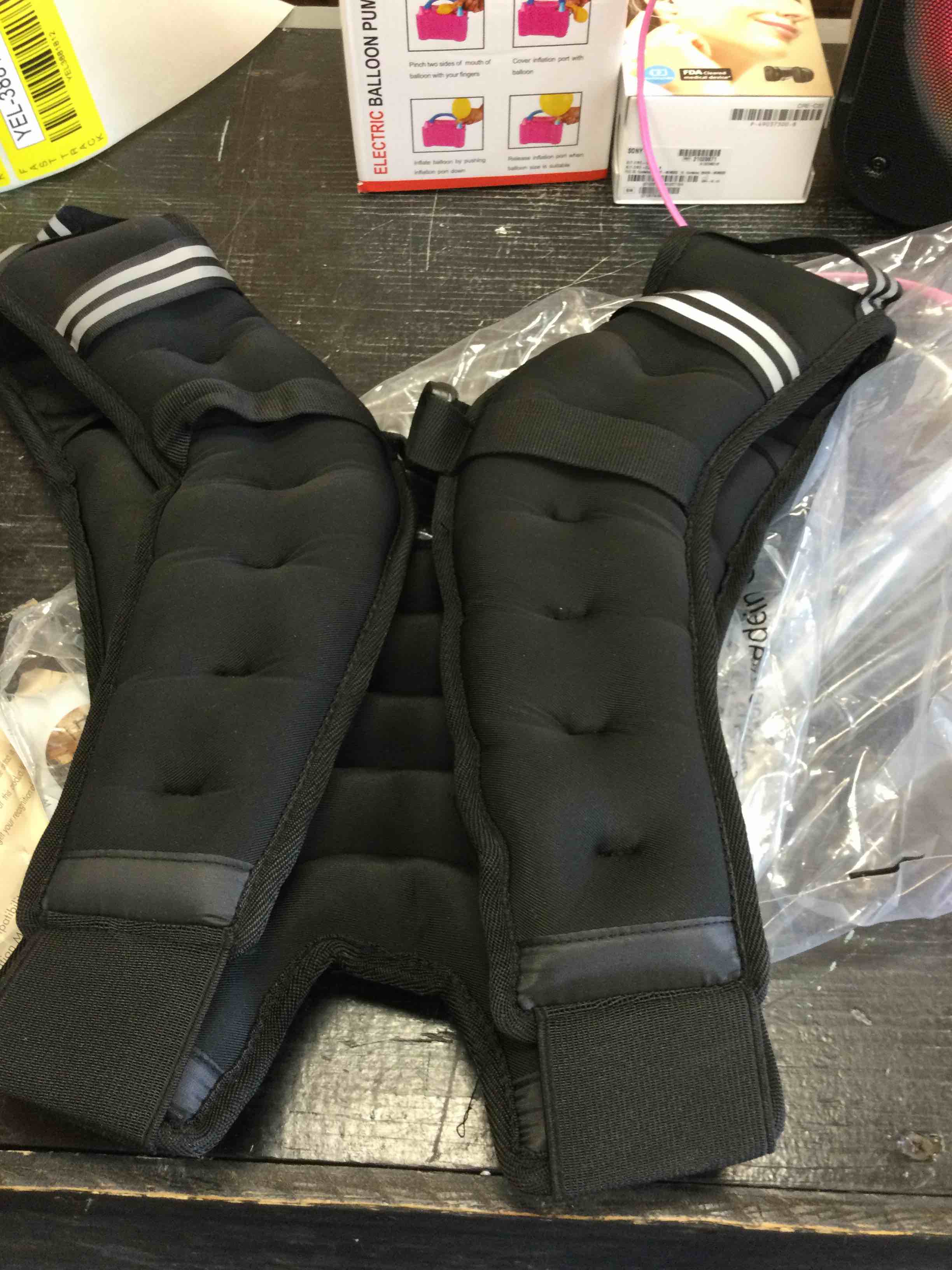 ZELUS Weighted Vest, 6lb/8lb/12lb/16lb/20lb/25lb/30lb Weight Vest with Reflective Stripe for Workout, Strength Training, Running, Fitness, Muscle Building, Weight Loss, Weightlifting