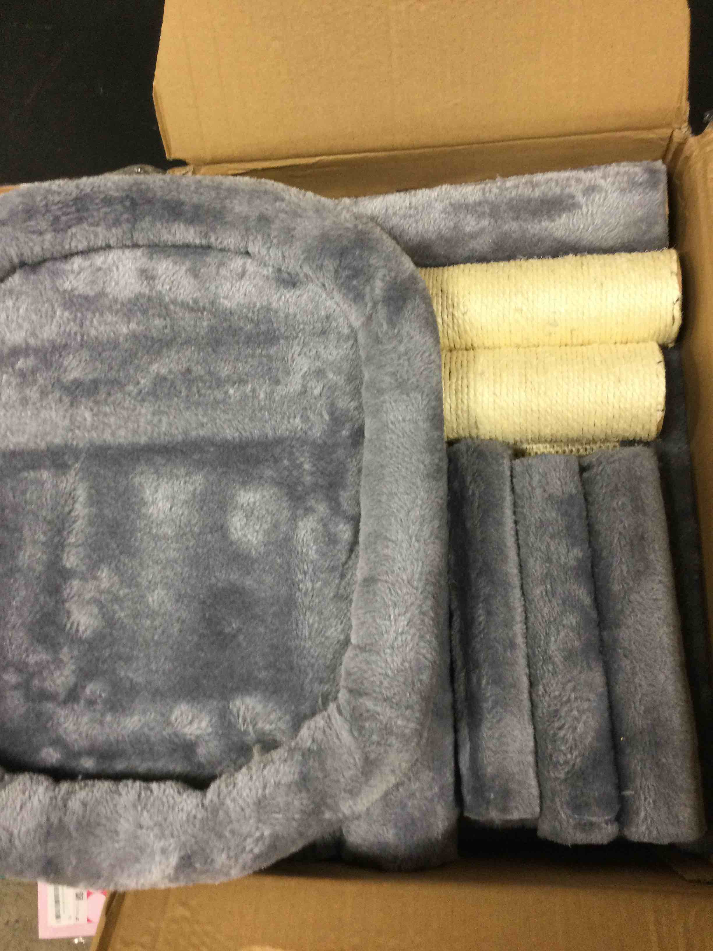 https://s3.amazonaws.com/lotting-images-prod/johnsoncity/YEL3881938_1746482042883.jpeg