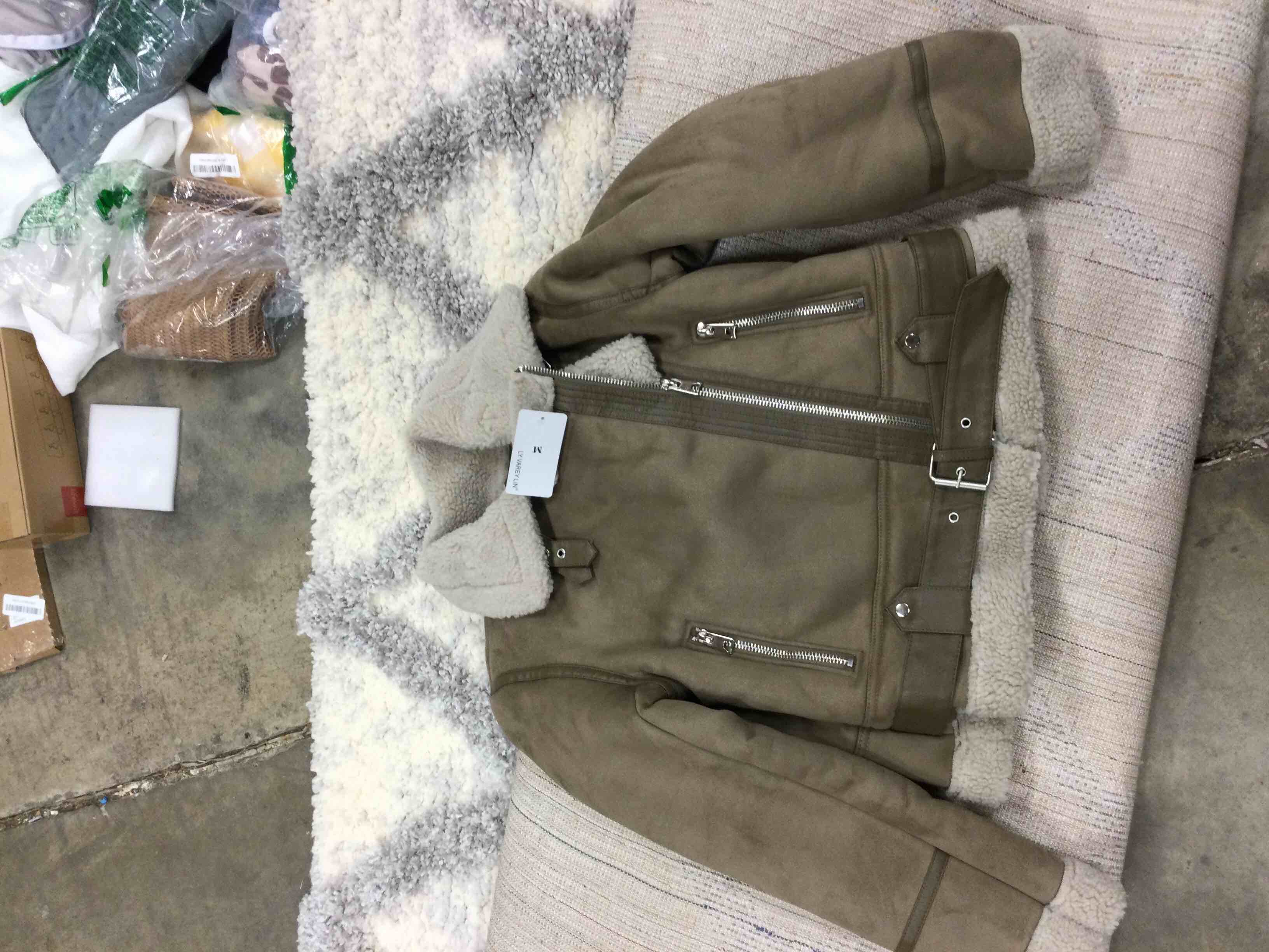 https://s3.amazonaws.com/lotting-images-prod/johnsoncity/YEL3882192_1750612824914.jpeg