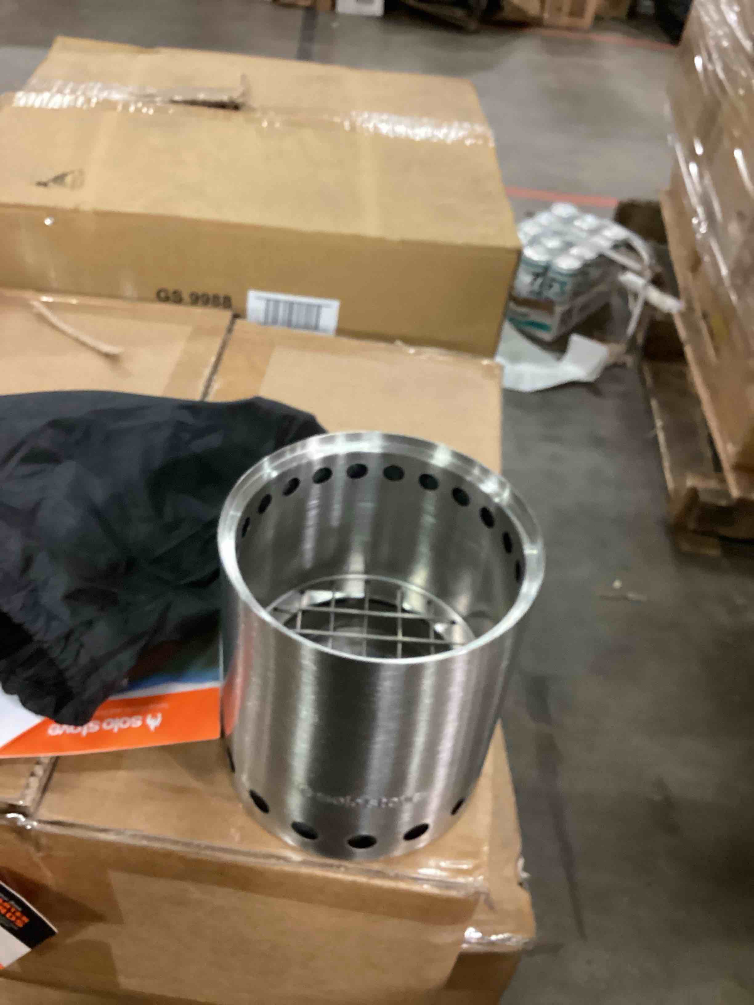 https://s3.amazonaws.com/lotting-images-prod/minisolostove_1752615159573.jpeg