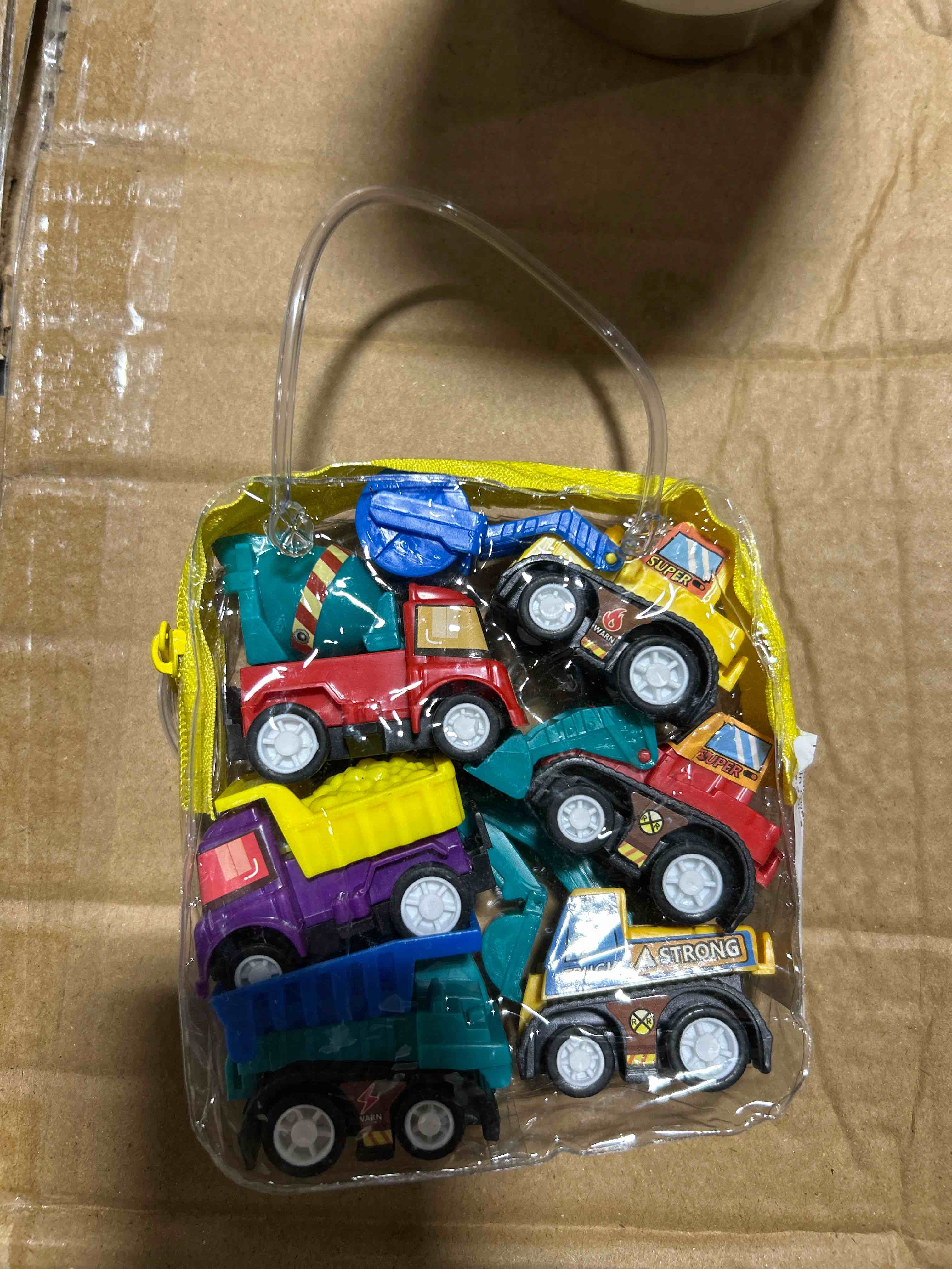 https://s3.amazonaws.com/lotting-images-prod/minitrucks_1777298860703.jpeg
