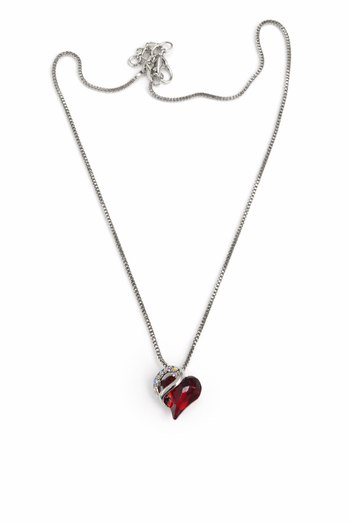 Elegant Heart Pendant Necklace With Sparkling Crystals And Silver Chain