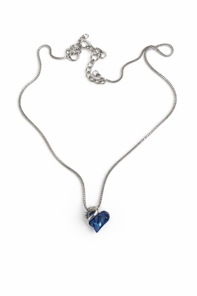 Elegant Heart Pendant Necklace With Sparkling Crystals And Silver Chain