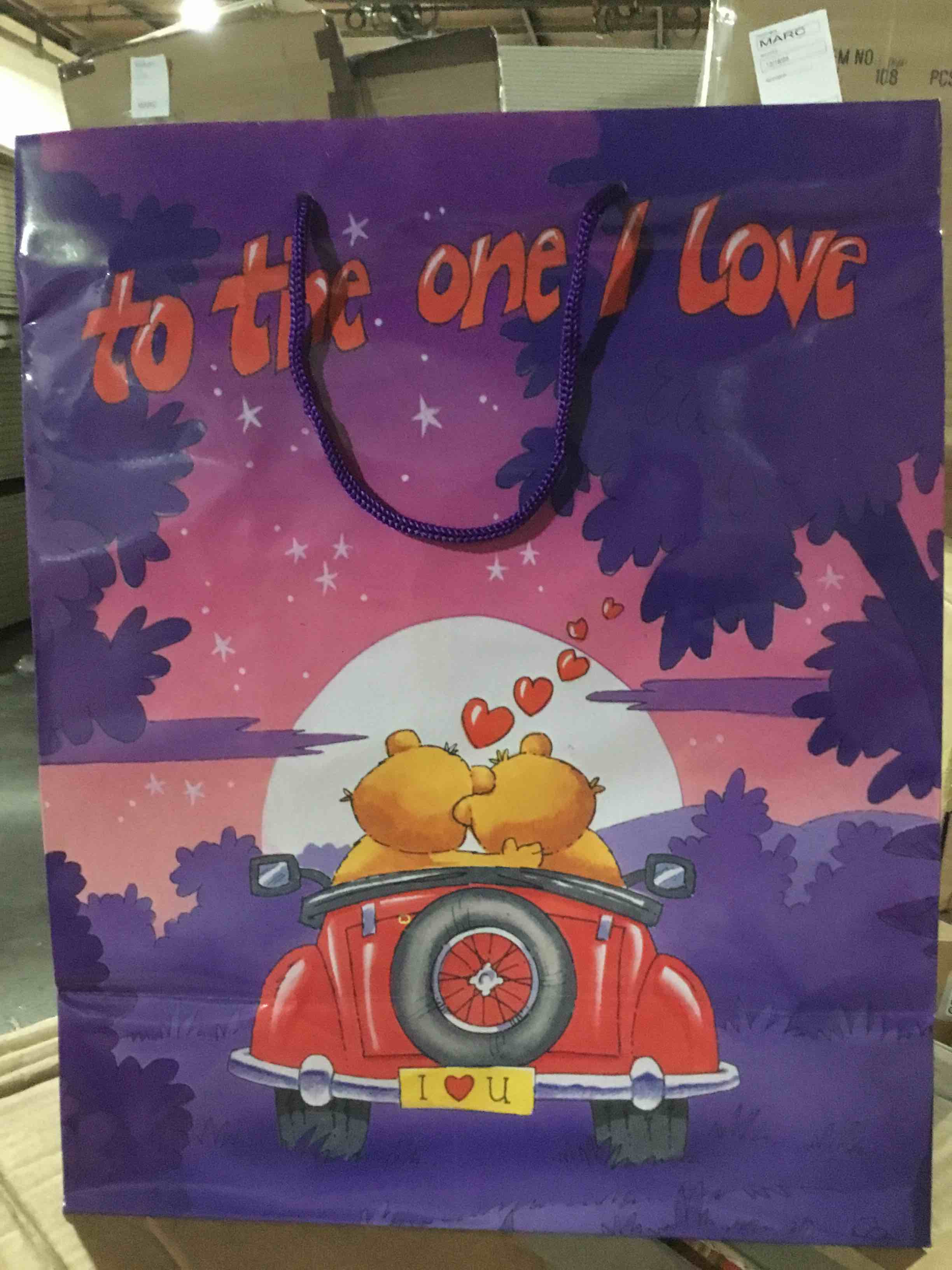 Box of 108 large gift bags with loving Bears Design