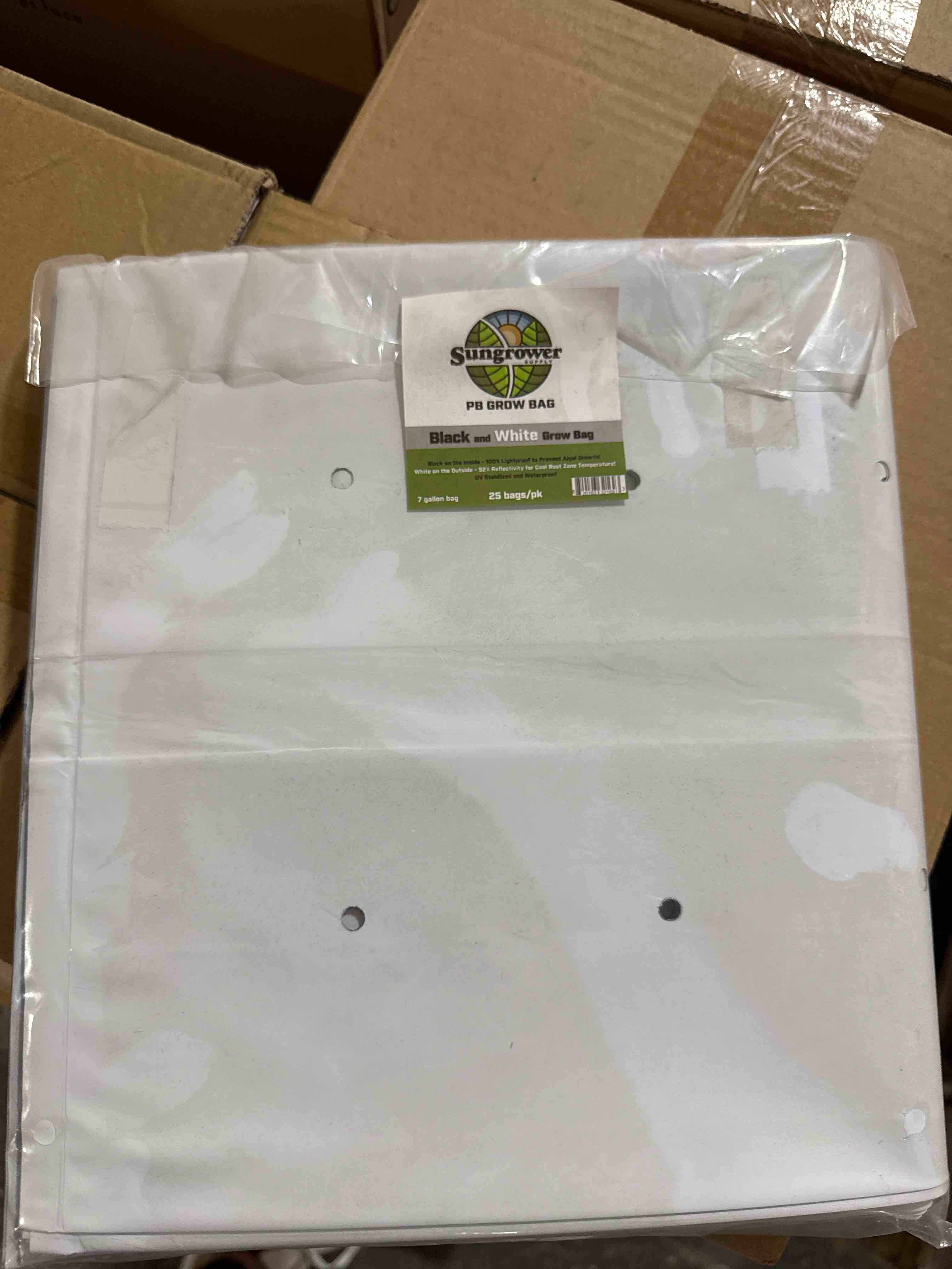 Condition photo showing New/Like New for case of 500 sungrower 7 gallon grow bag black / white 