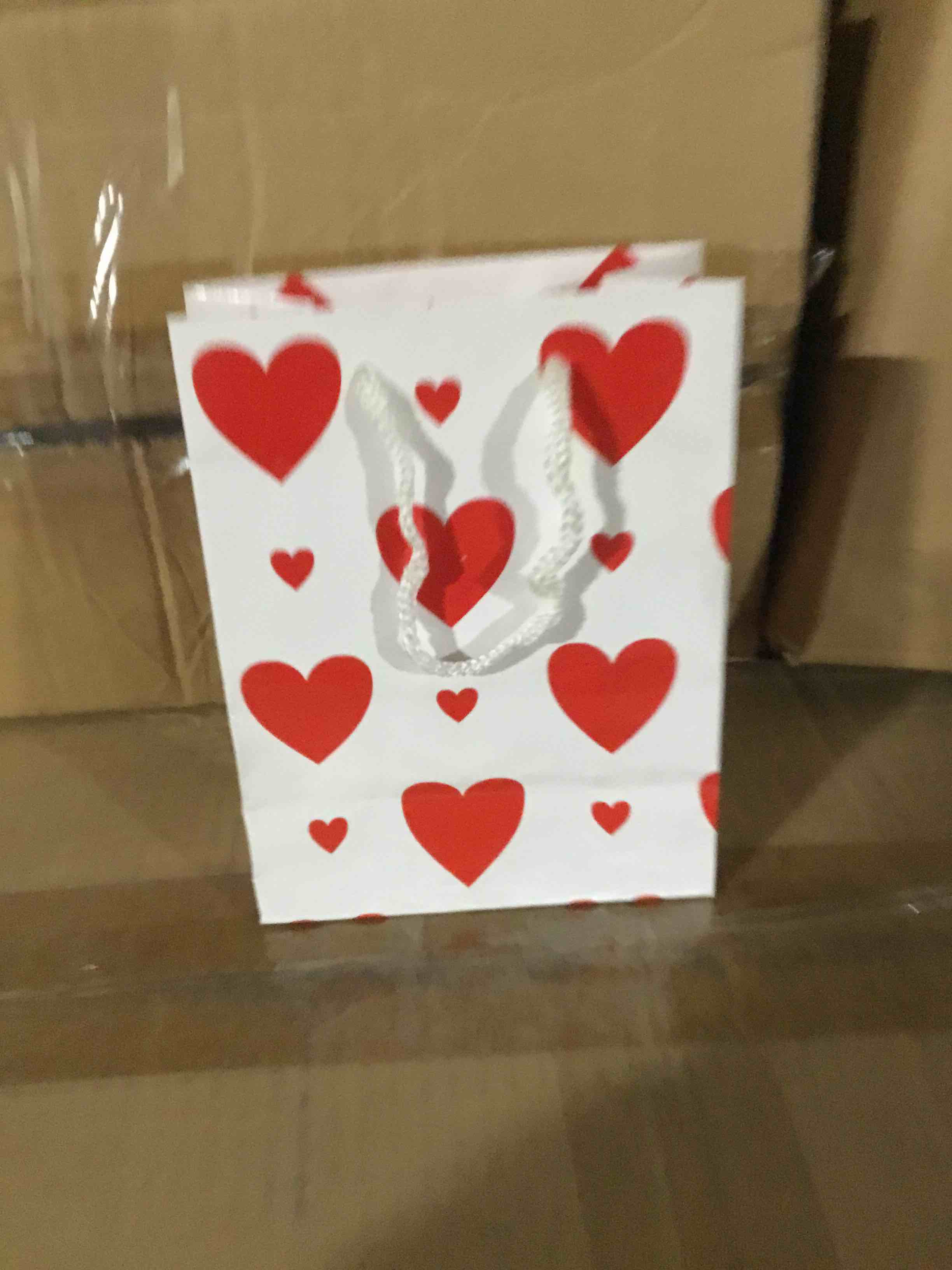 Box of 300 Small bags of red Hearts 