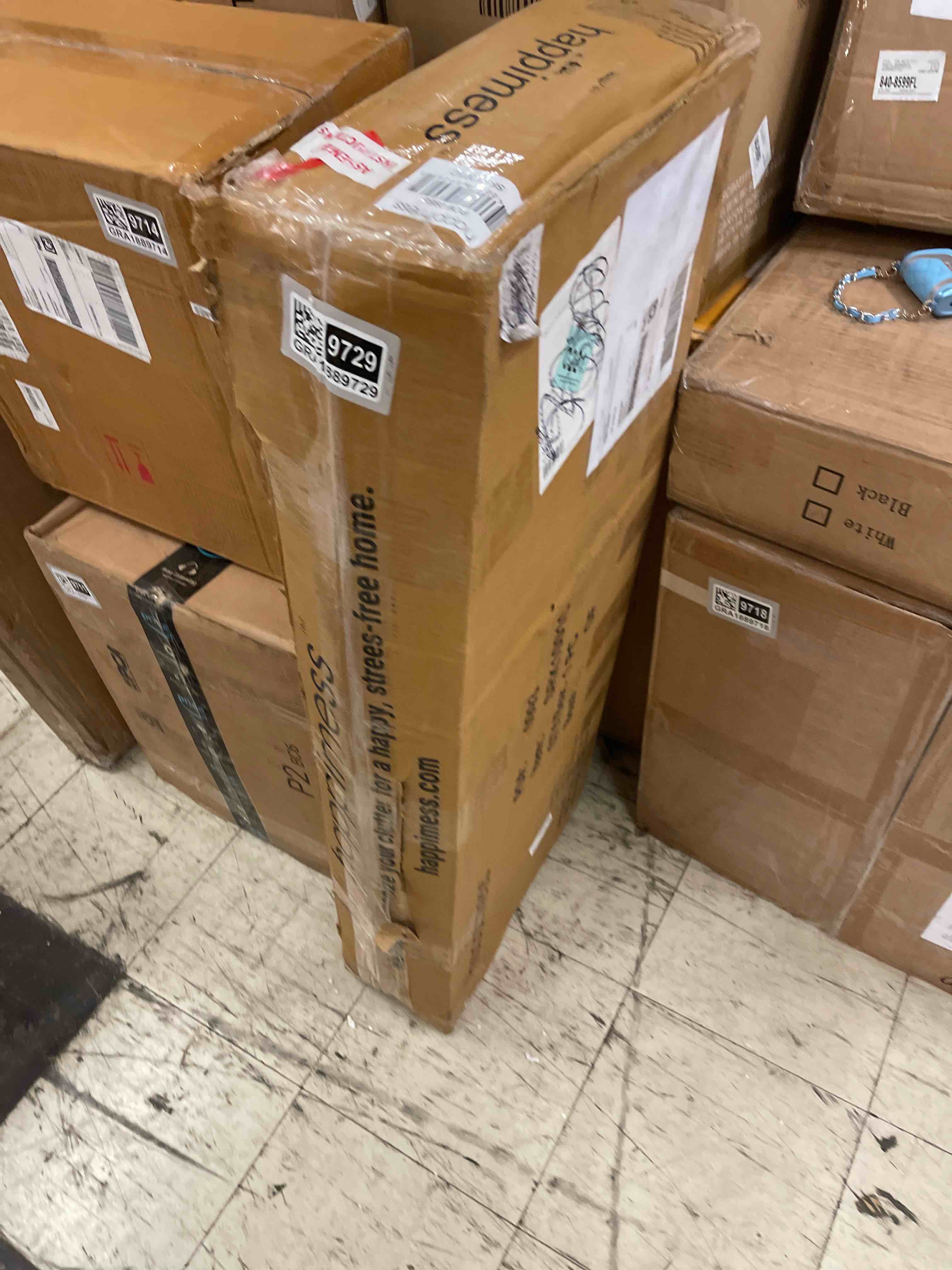 https://s3.amazonaws.com/lotting-images-prod/phillipi/840011489261_1758656157973.jpeg