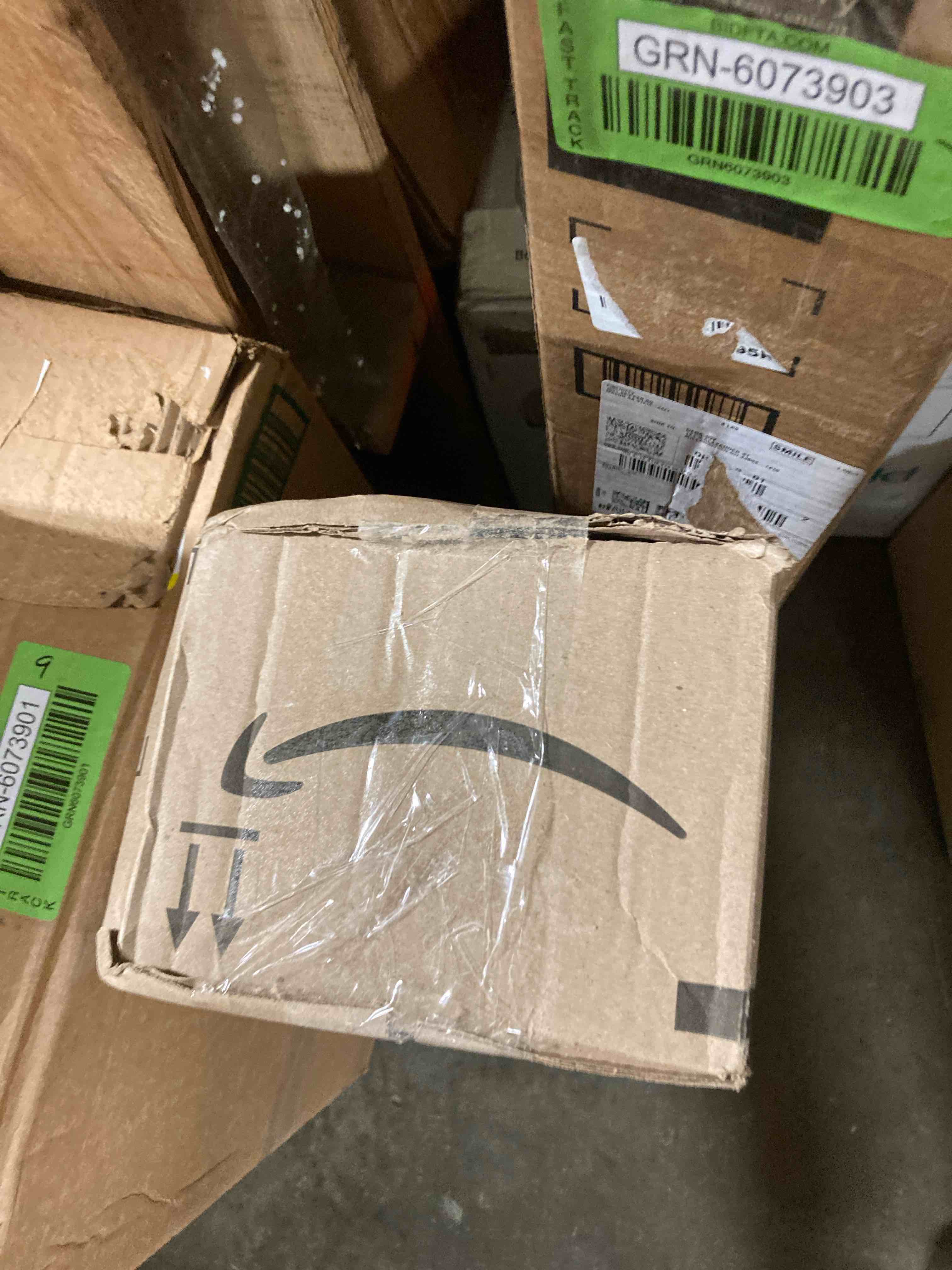 https://s3.amazonaws.com/lotting-images-prod/phillipi/840029649596_1712678603173.jpeg
