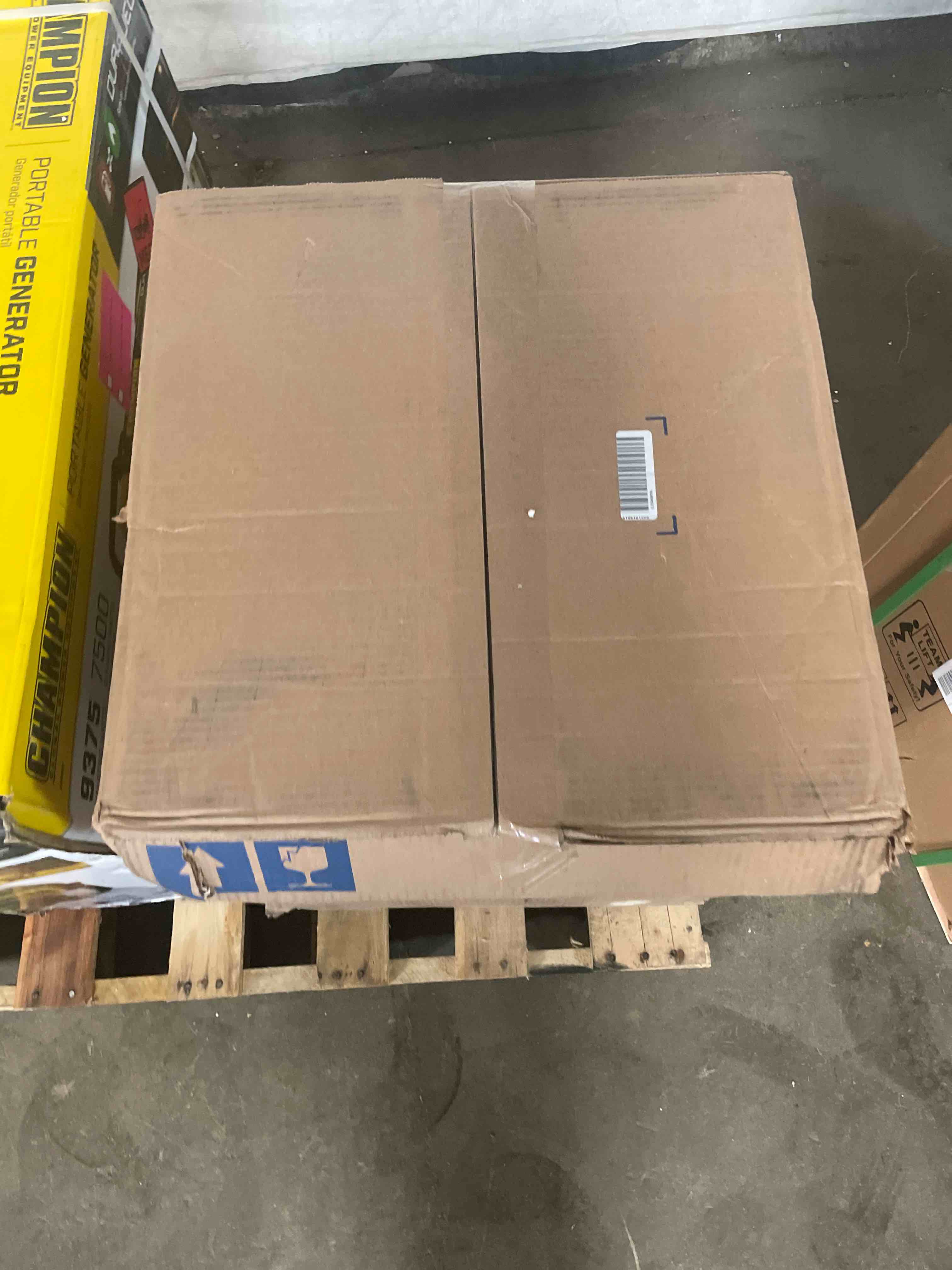 https://s3.amazonaws.com/lotting-images-prod/phillipi/BLU1833108_1649794023697.jpeg