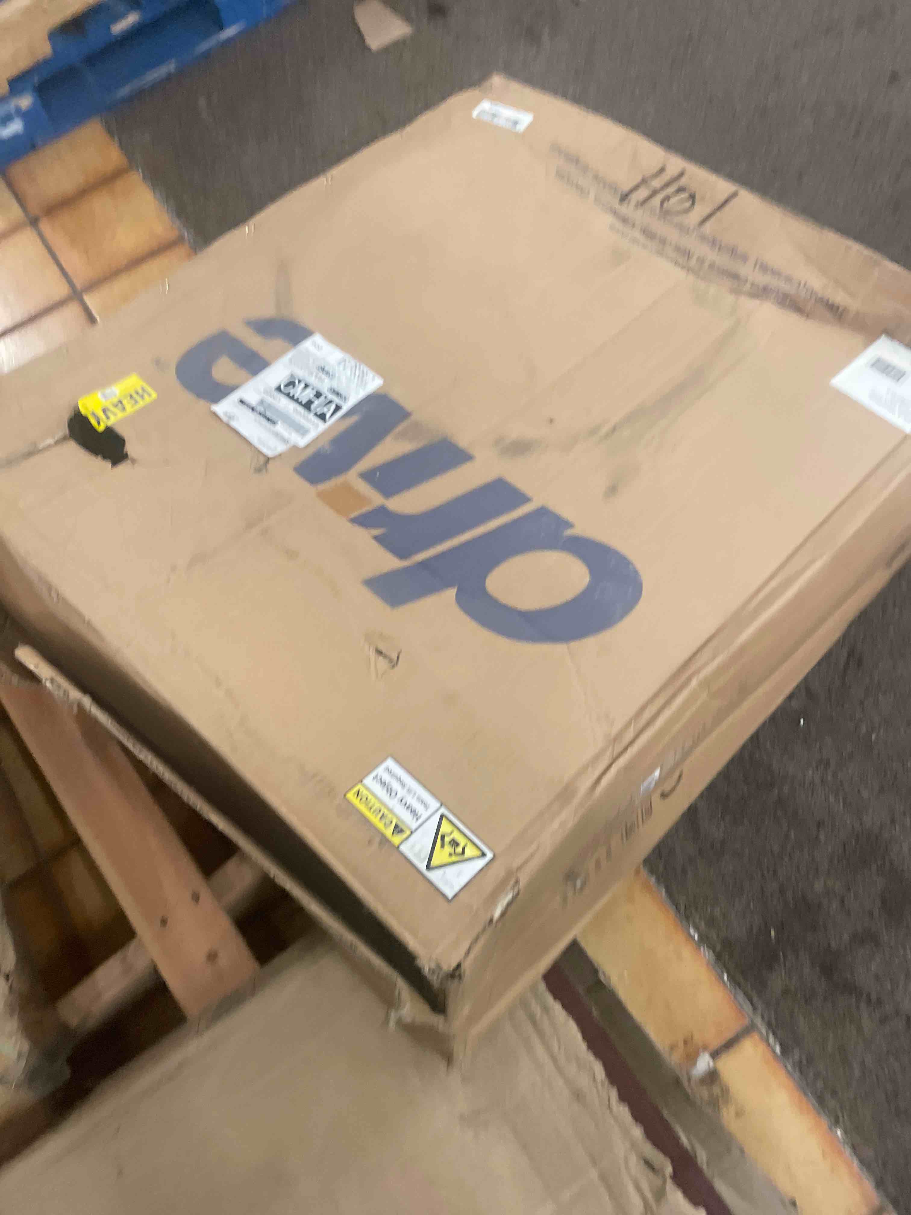 https://s3.amazonaws.com/lotting-images-prod/phillipi/BLU3422510_1663784643654.jpeg