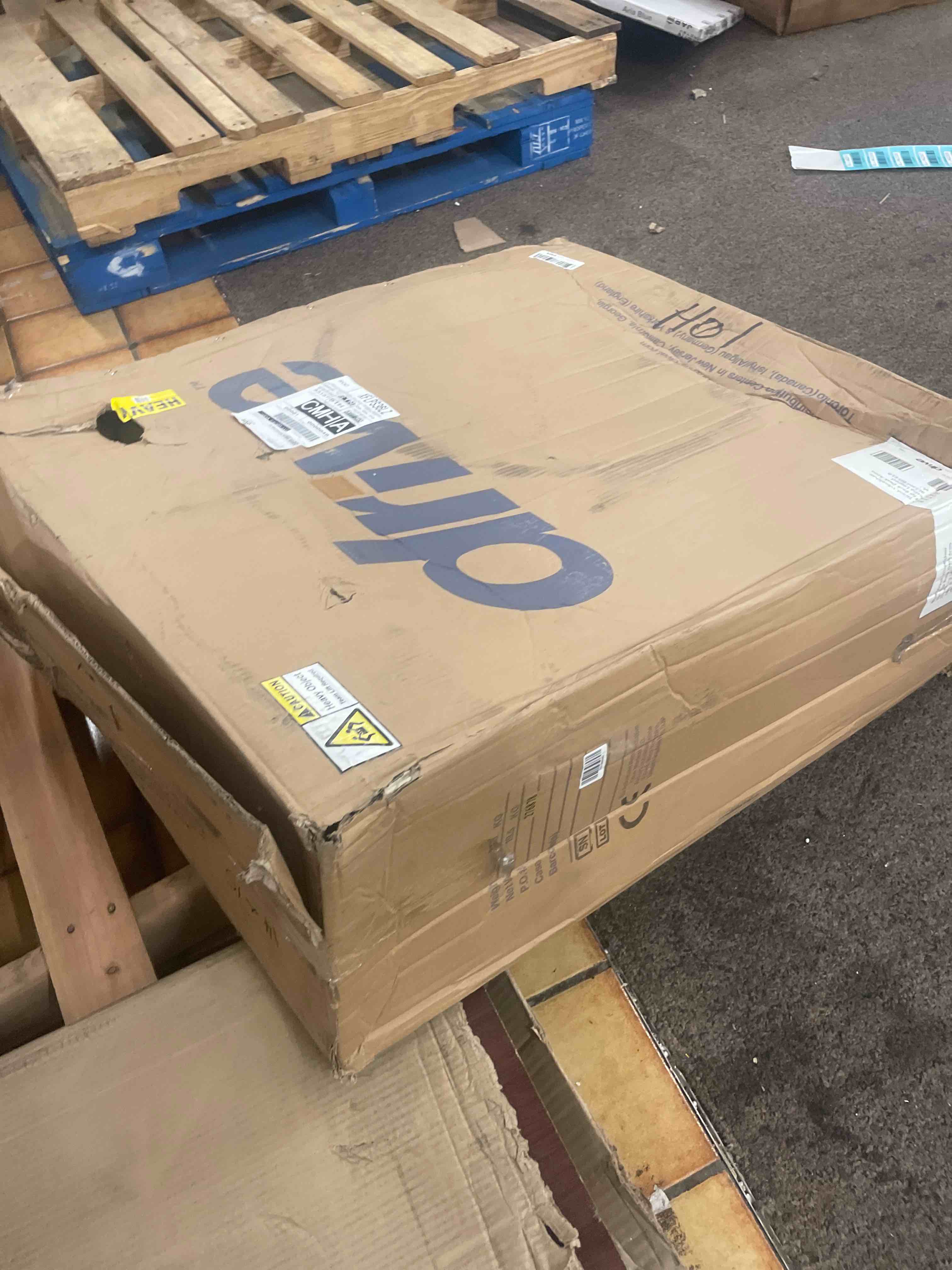 https://s3.amazonaws.com/lotting-images-prod/phillipi/BLU3422510_1663784644601.jpeg