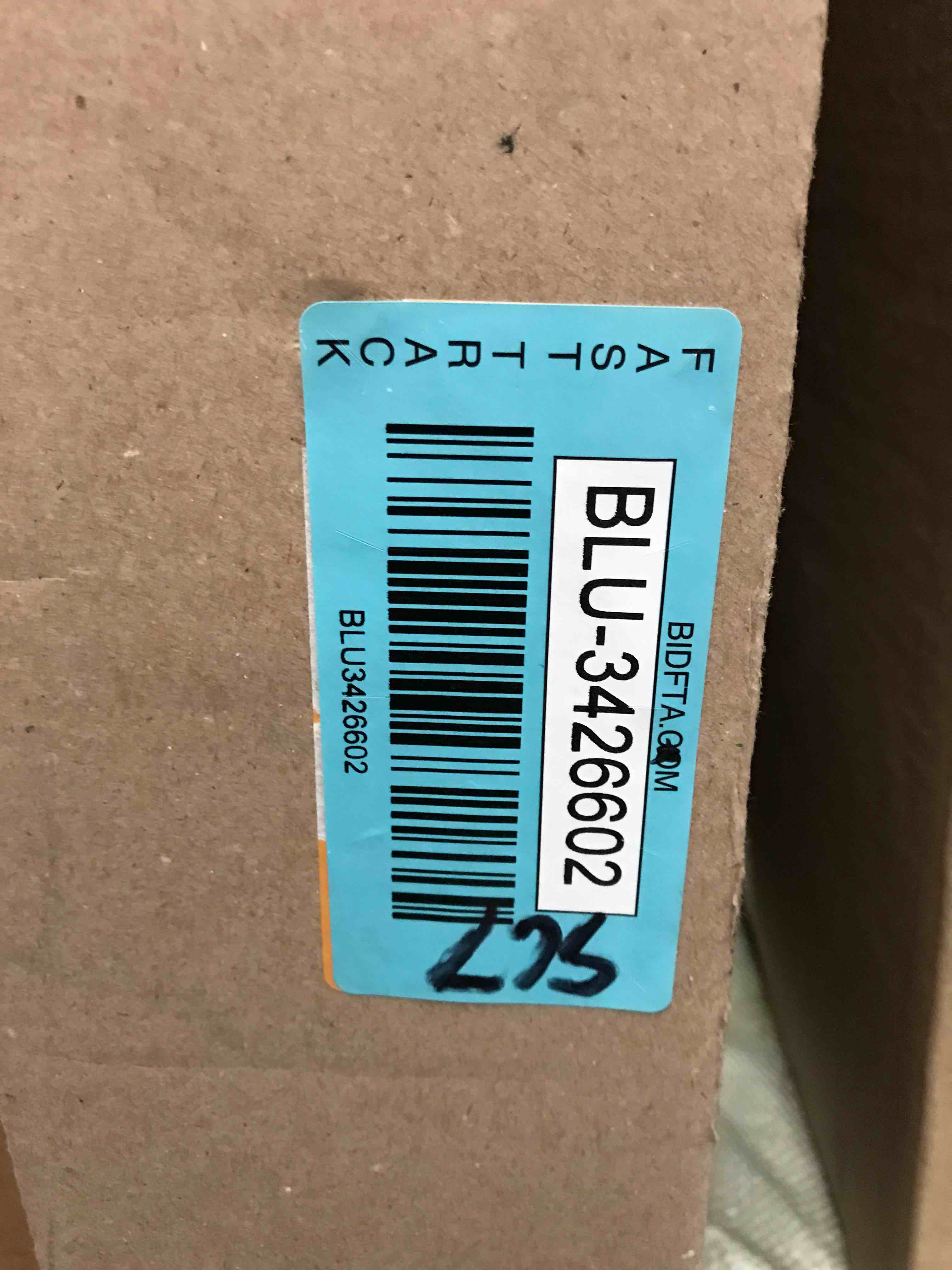 https://s3.amazonaws.com/lotting-images-prod/phillipi/BLU3426602_1664161491586.jpeg