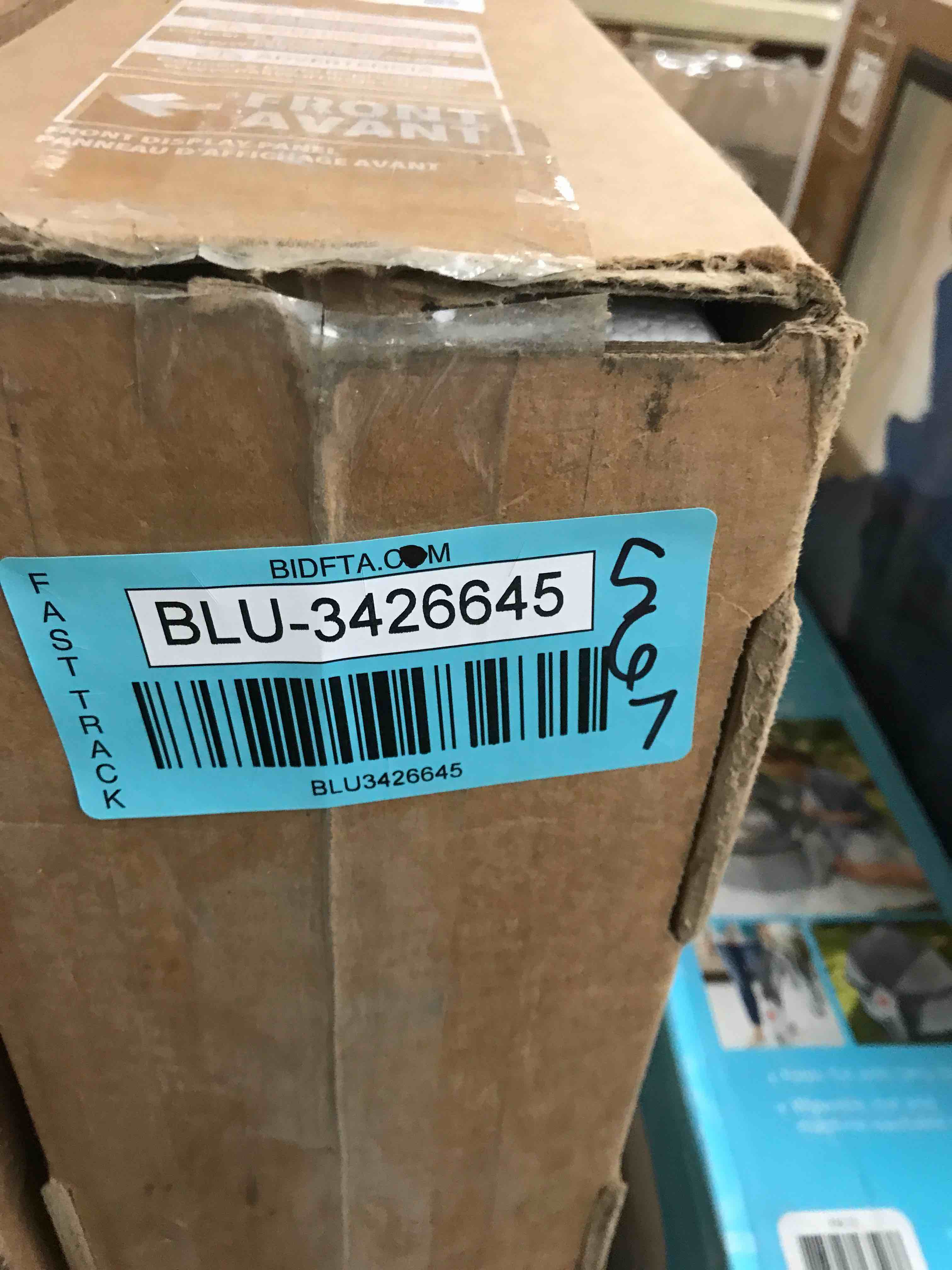 https://s3.amazonaws.com/lotting-images-prod/phillipi/BLU3426645_1664167211928.jpeg