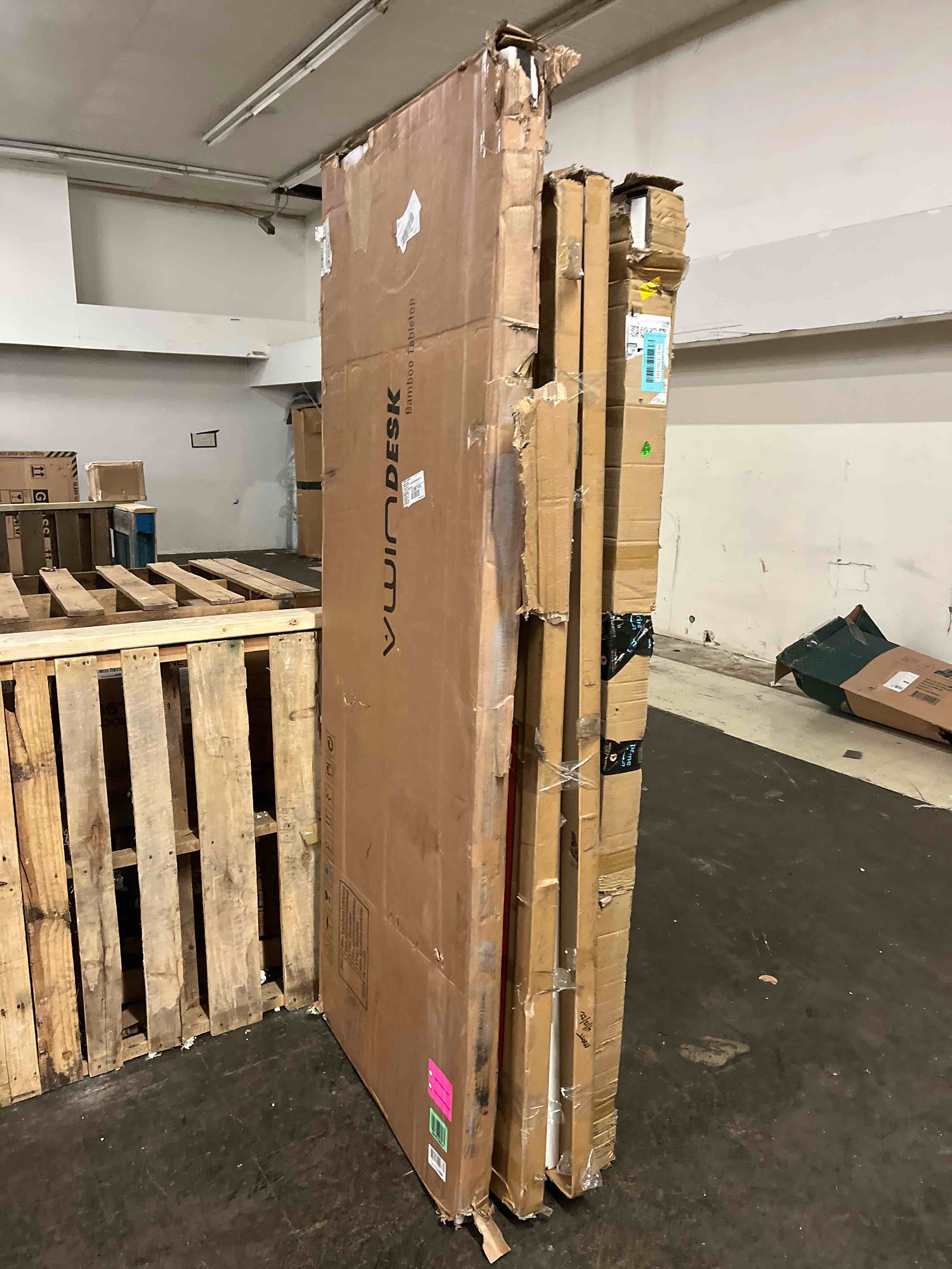 https://s3.amazonaws.com/lotting-images-prod/phillipi/BLU3760192_1670255470990.jpeg