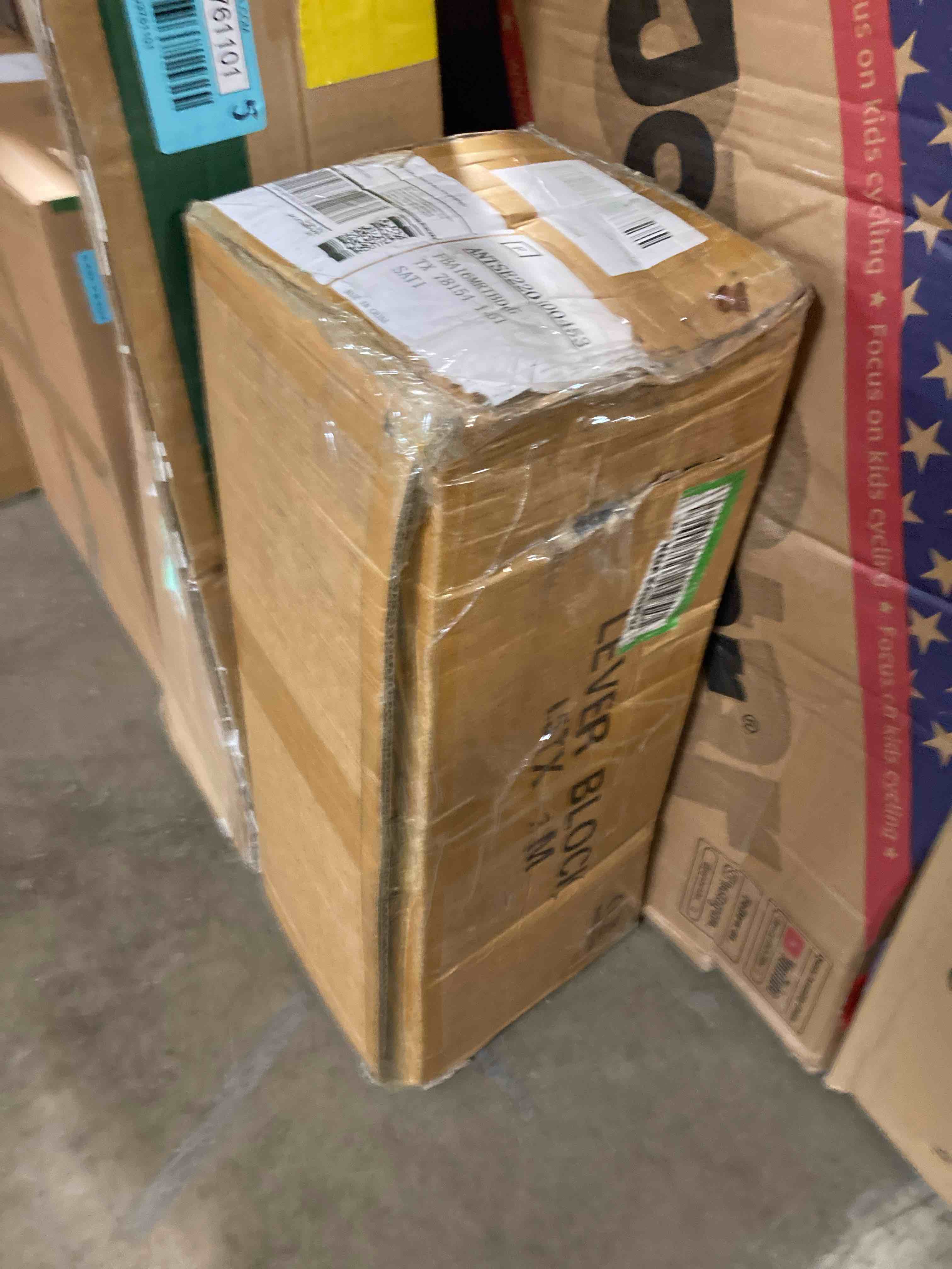 https://s3.amazonaws.com/lotting-images-prod/phillipi/BLU3761102_1704473981554.jpeg