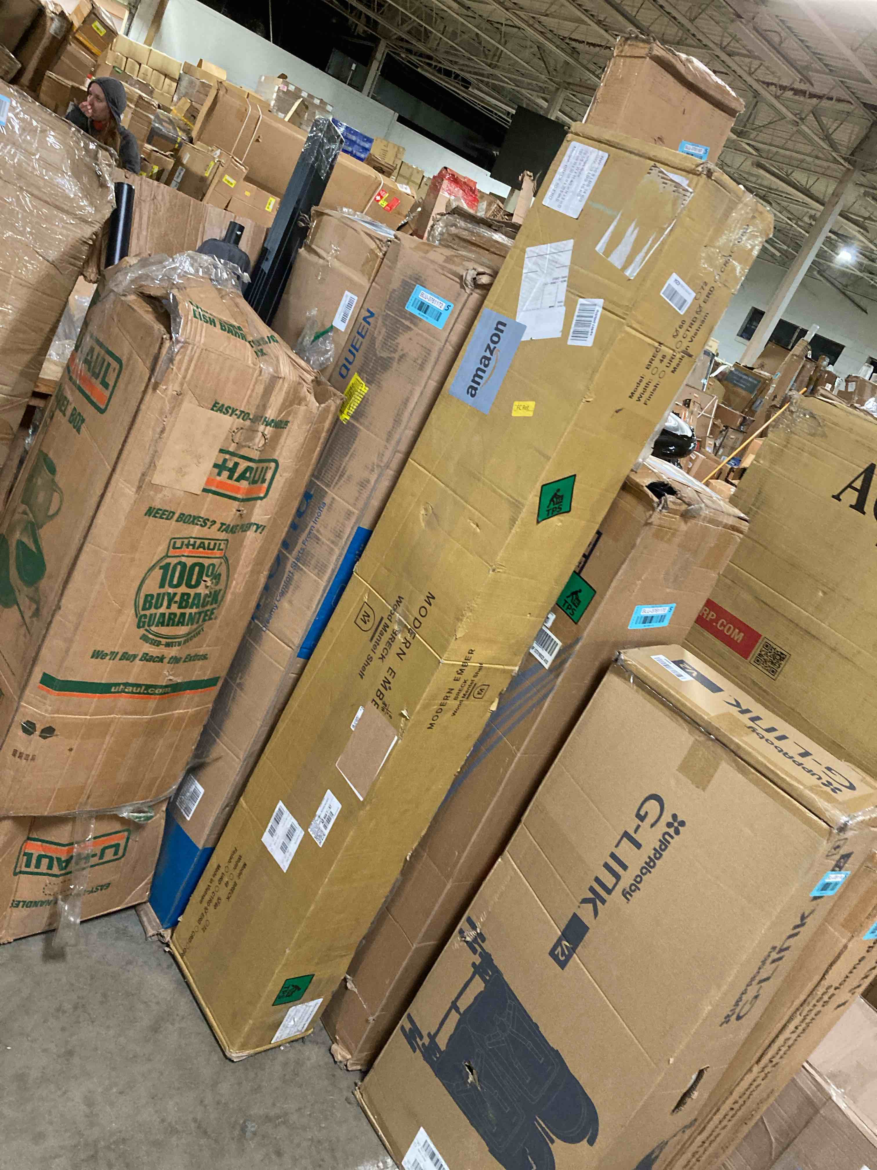 https://s3.amazonaws.com/lotting-images-prod/phillipi/BLU3761175_1704492876040.jpeg