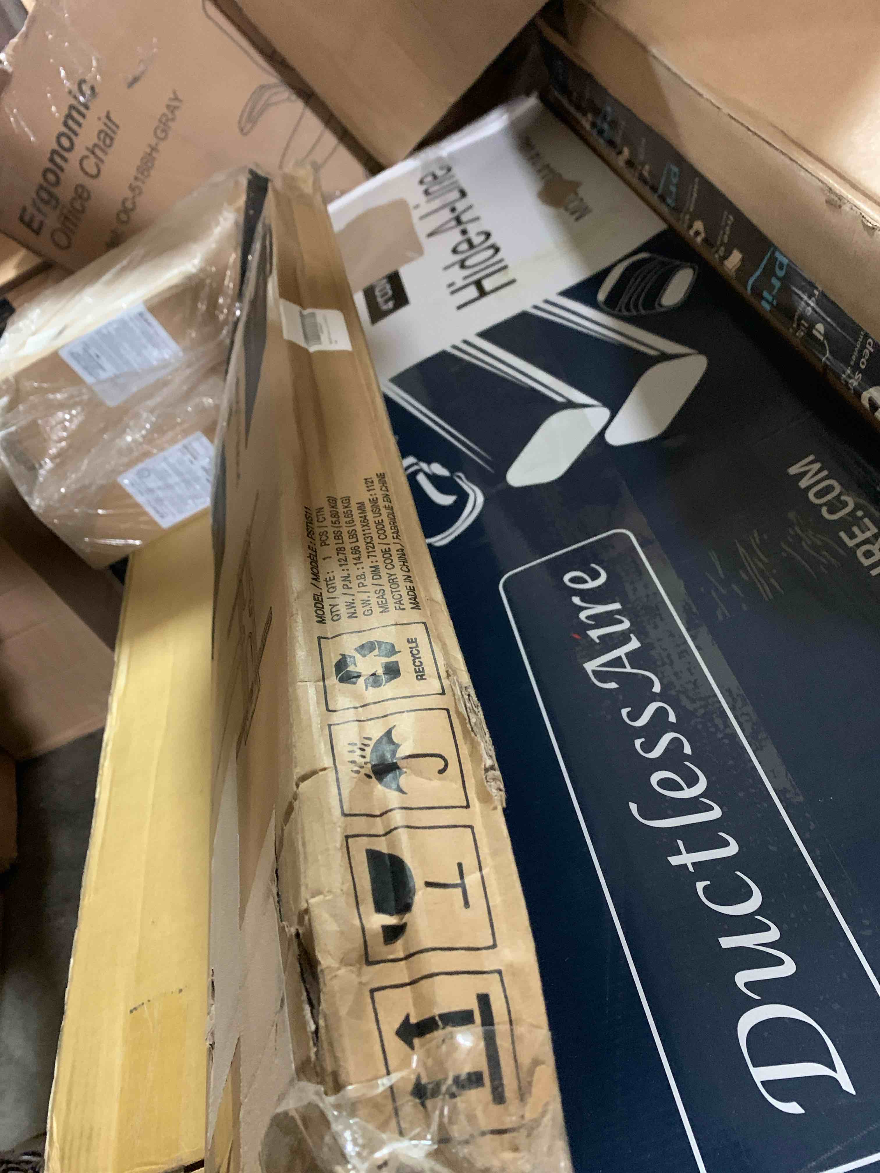 https://s3.amazonaws.com/lotting-images-prod/phillipi/BLU3761255_1704745558111.jpeg