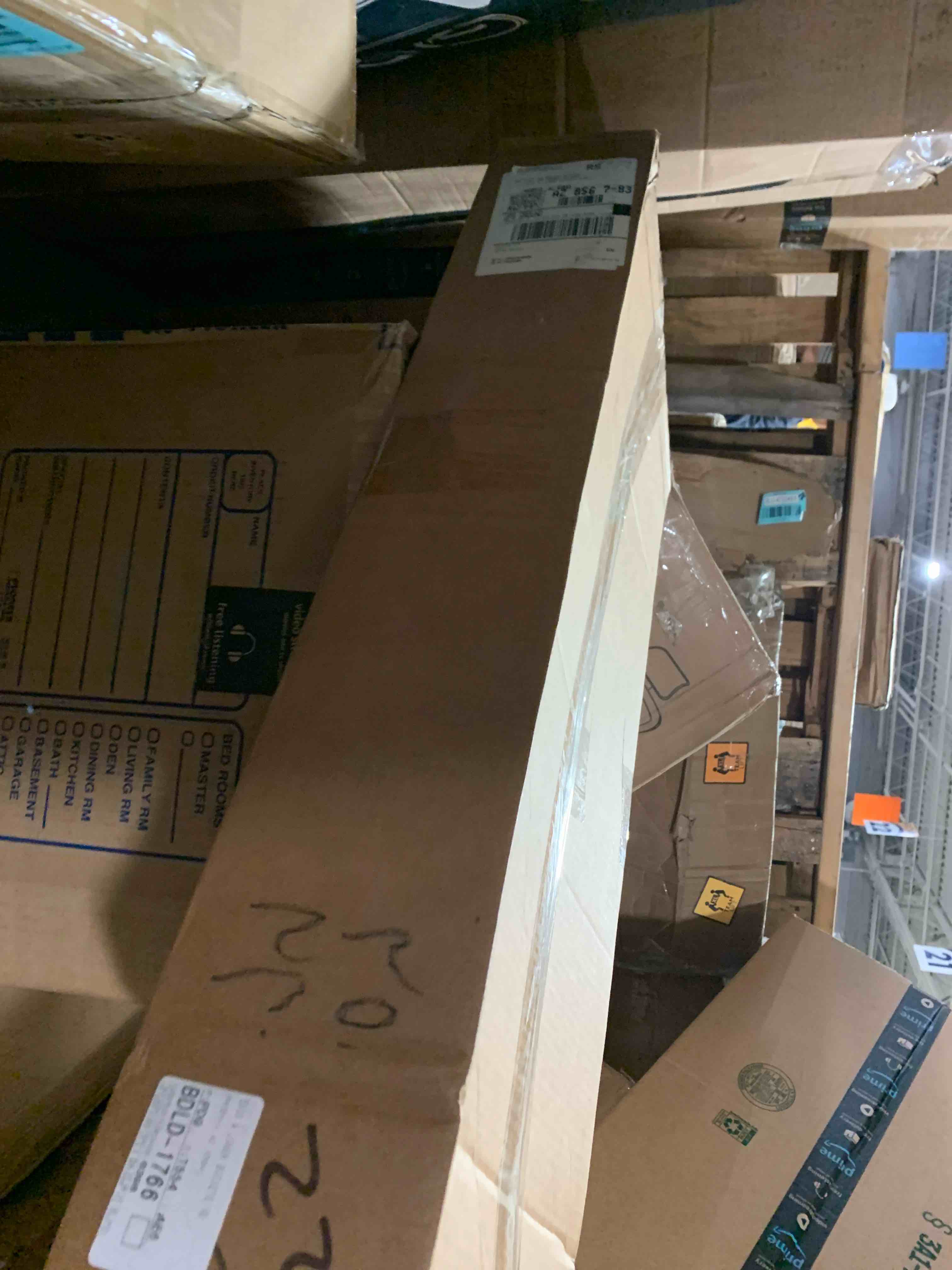 https://s3.amazonaws.com/lotting-images-prod/phillipi/BLU3761264_1704747498705.jpeg