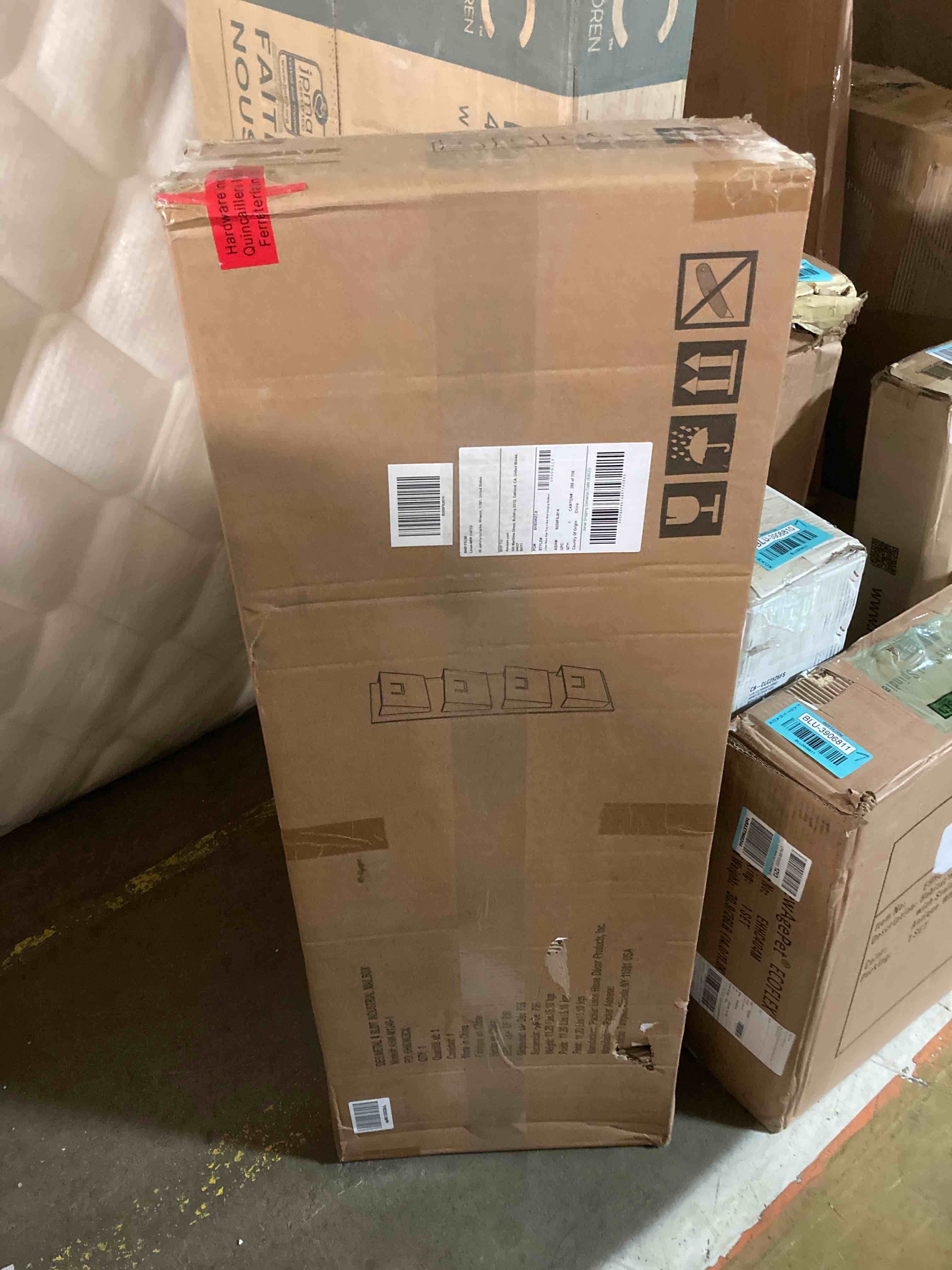 https://s3.amazonaws.com/lotting-images-prod/phillipi/BLU3906814_1672938830363.jpeg