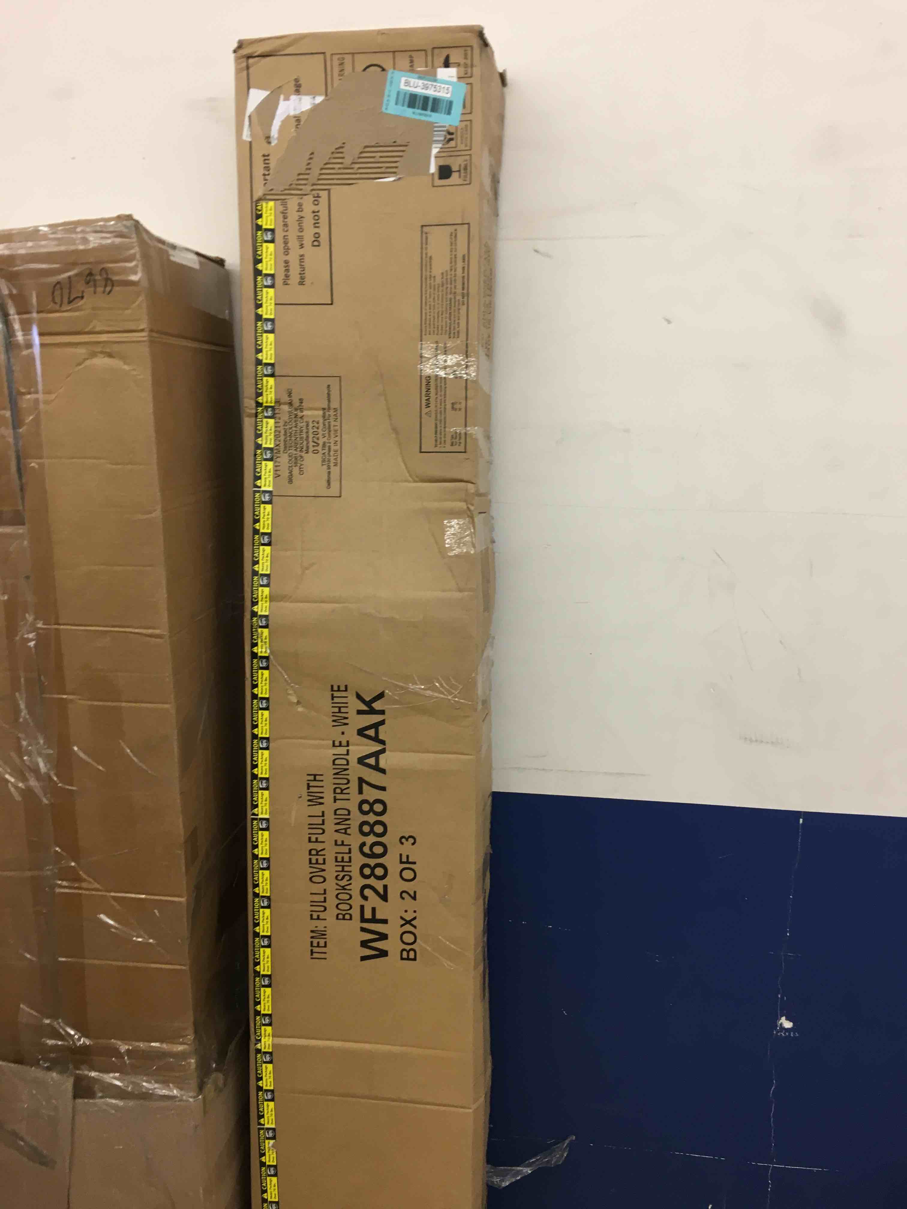 https://s3.amazonaws.com/lotting-images-prod/phillipi/BLU3975315_1678821728641.jpeg