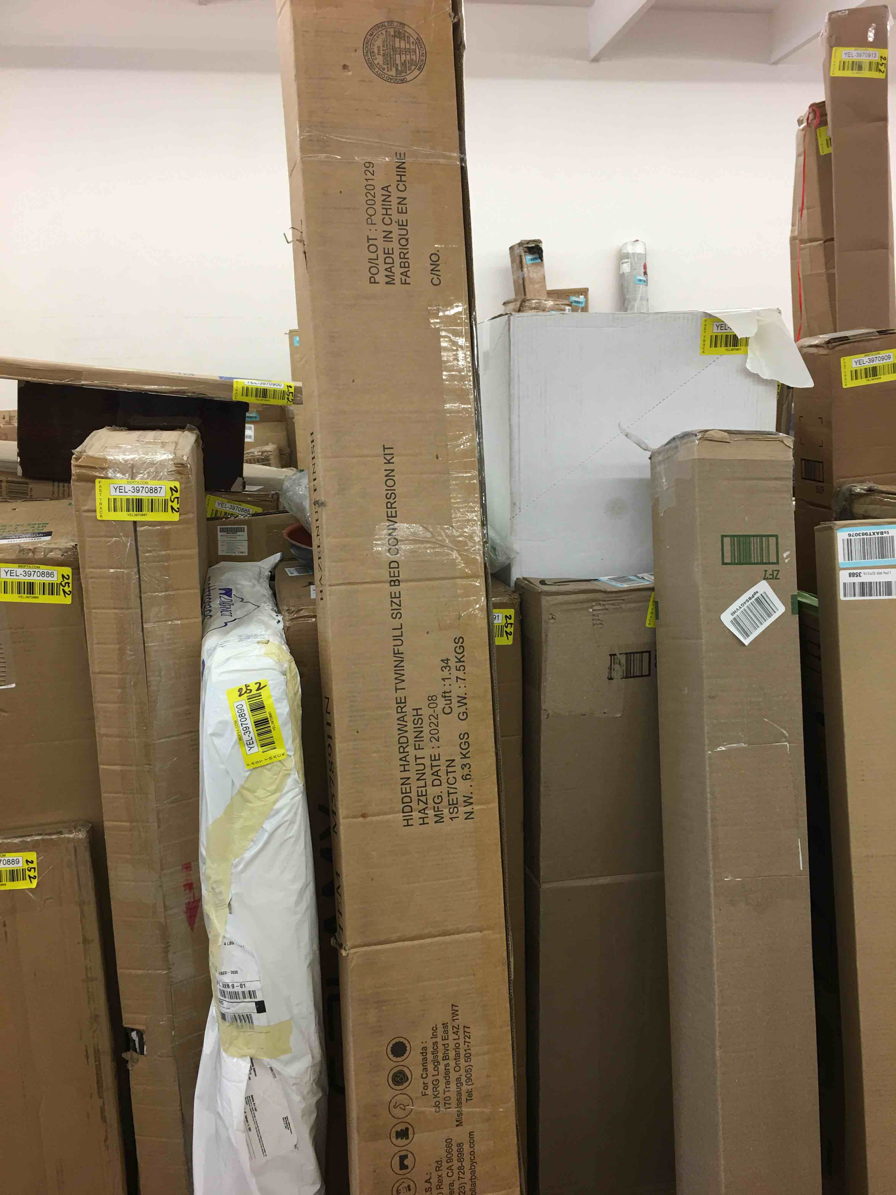 https://s3.amazonaws.com/lotting-images-prod/phillipi/BLU3975337_1678908517582.jpeg