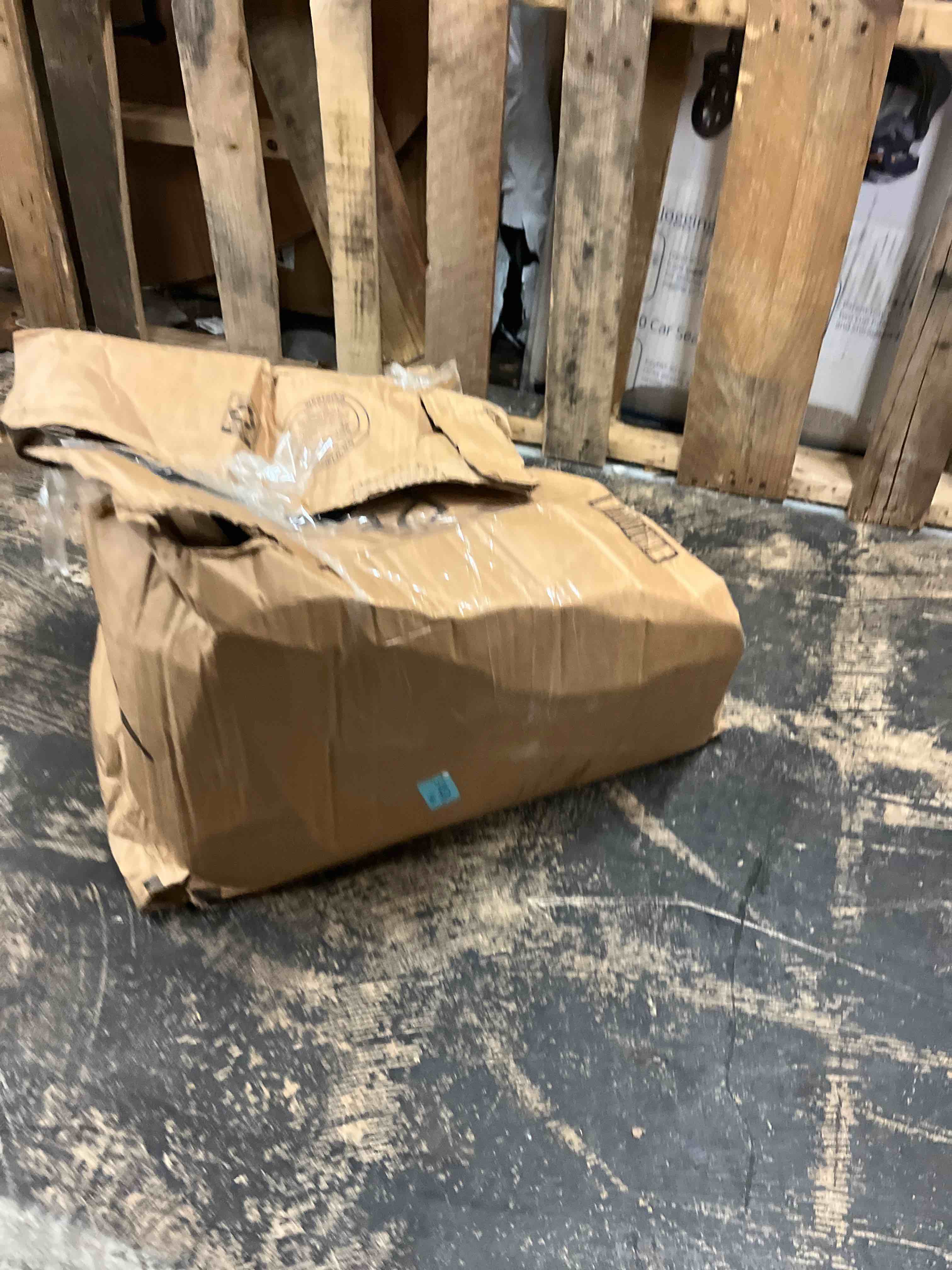 https://s3.amazonaws.com/lotting-images-prod/phillipi/BLU4035761_1673967965278.jpeg