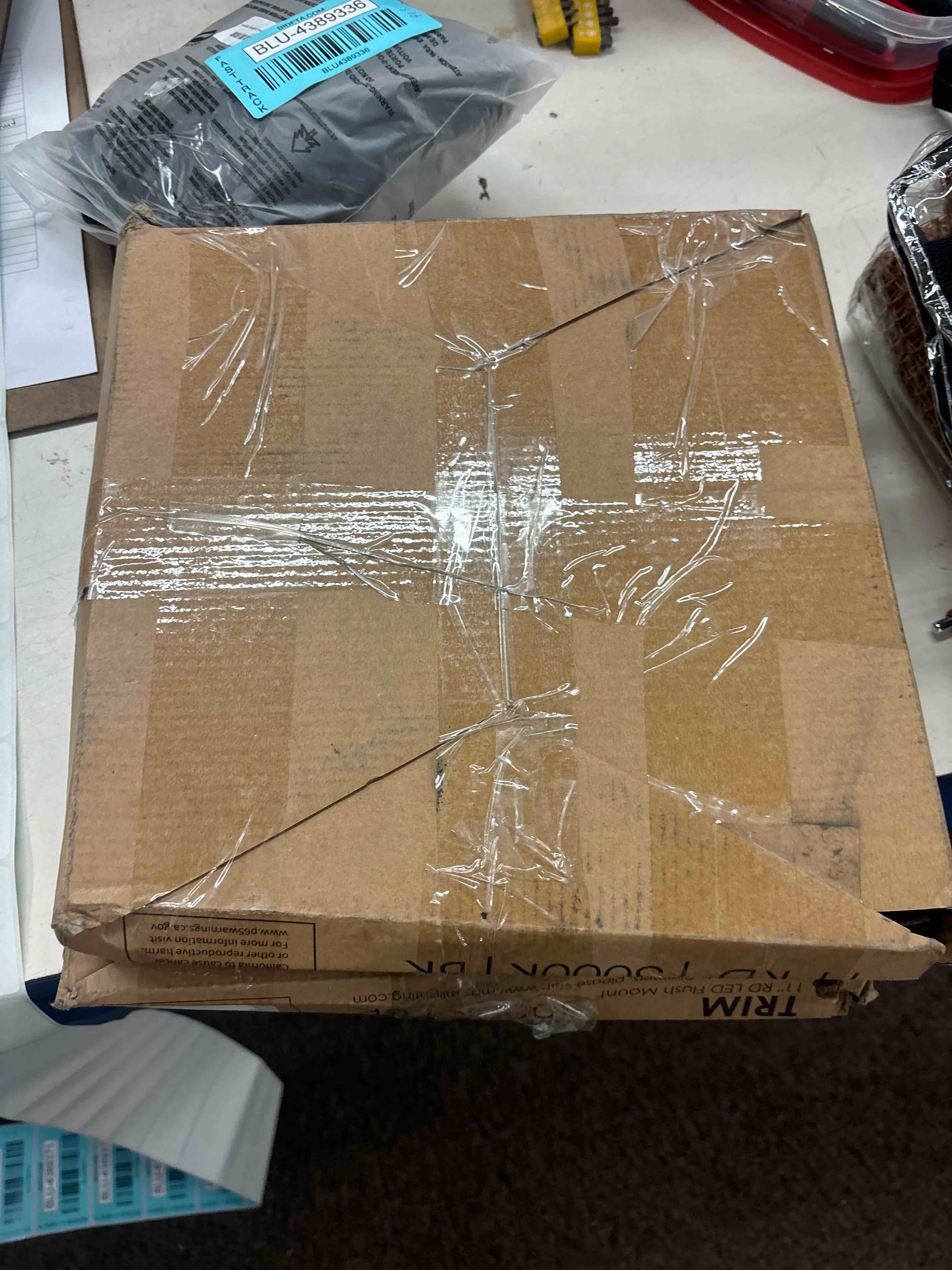 https://s3.amazonaws.com/lotting-images-prod/phillipi/BLU4389337_1728491699841.jpeg