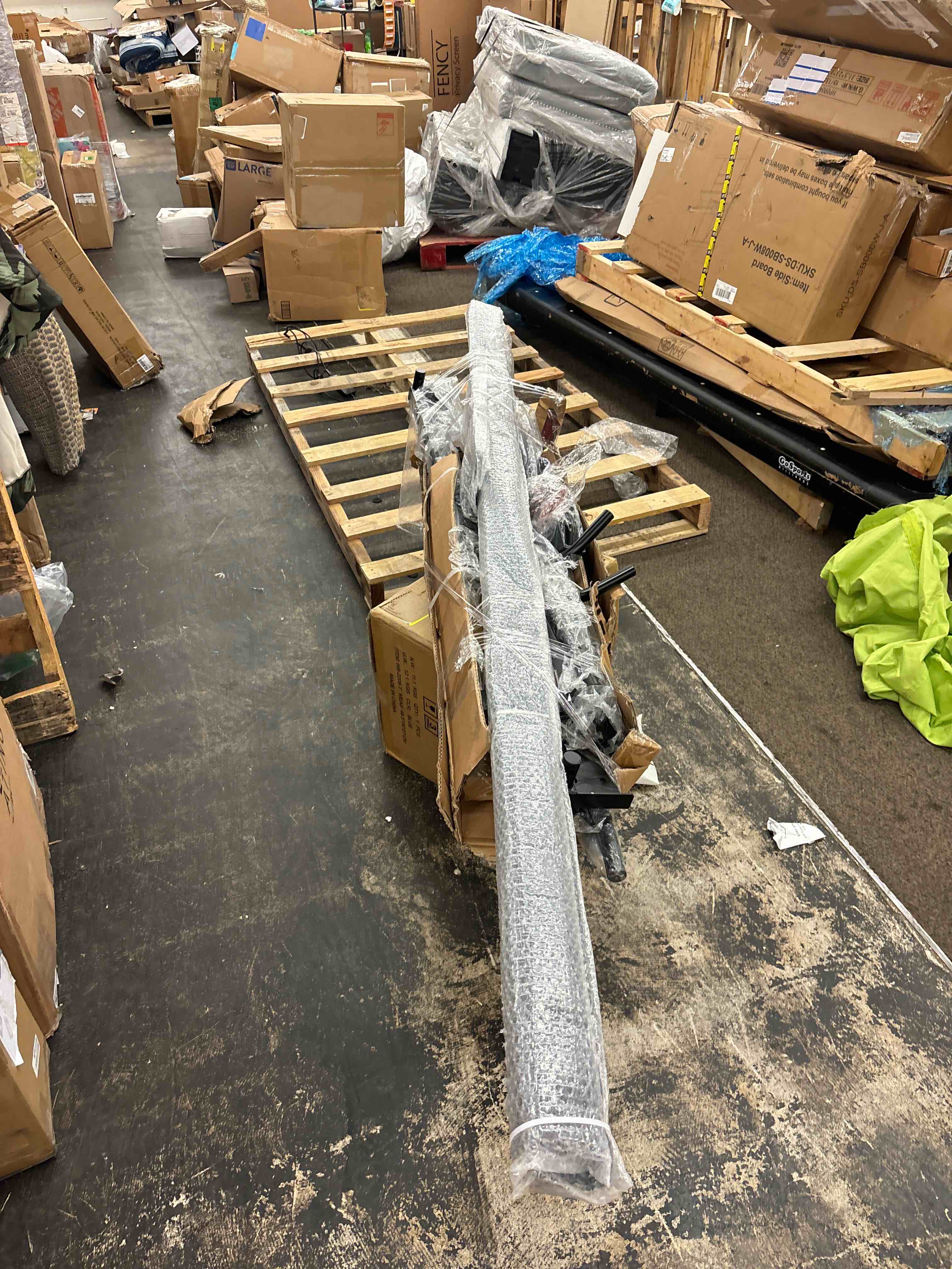 https://s3.amazonaws.com/lotting-images-prod/phillipi/BLU4389346_1728495008851.jpeg