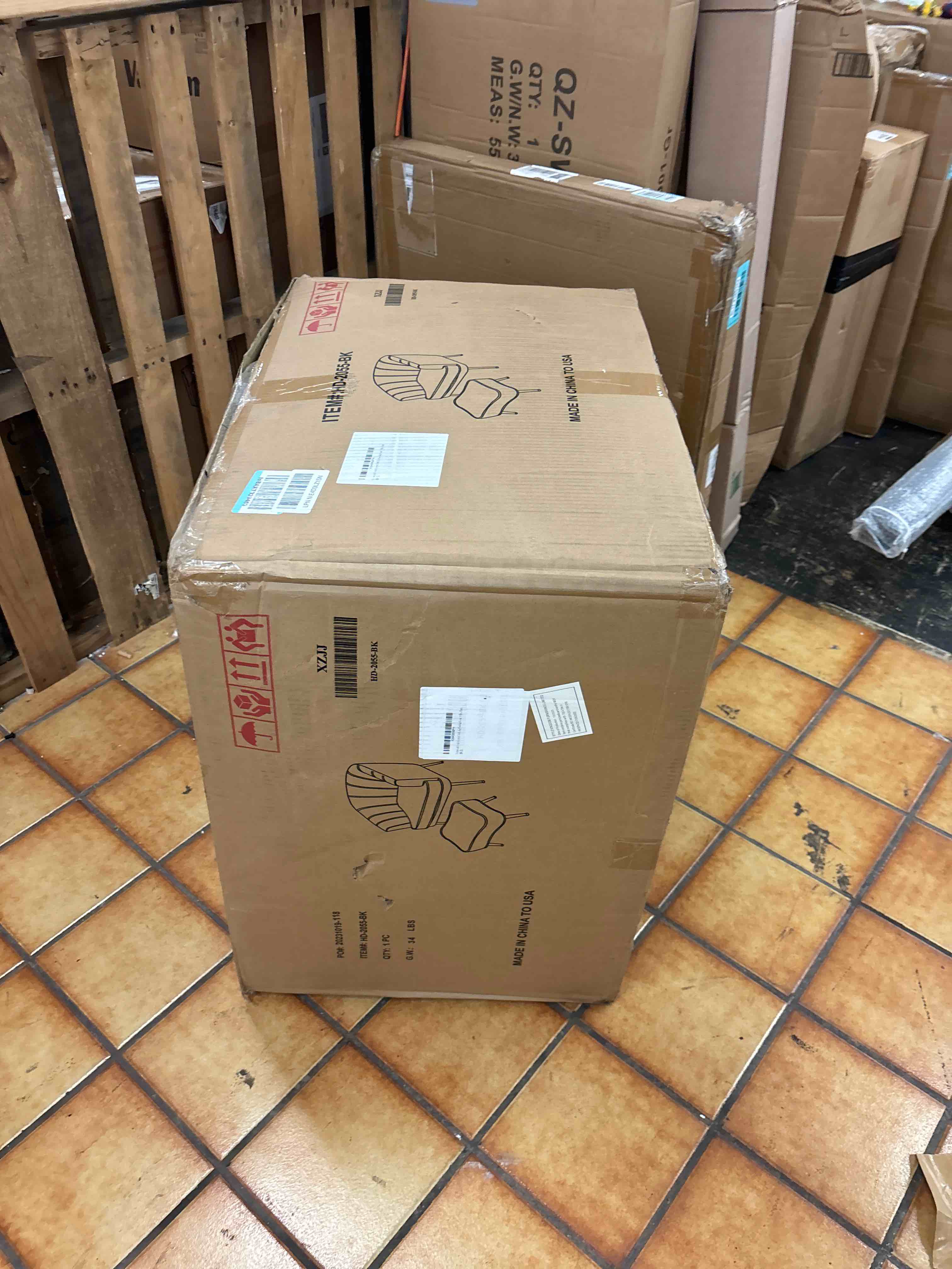 https://s3.amazonaws.com/lotting-images-prod/phillipi/BLU4389355_1728496307819.jpeg