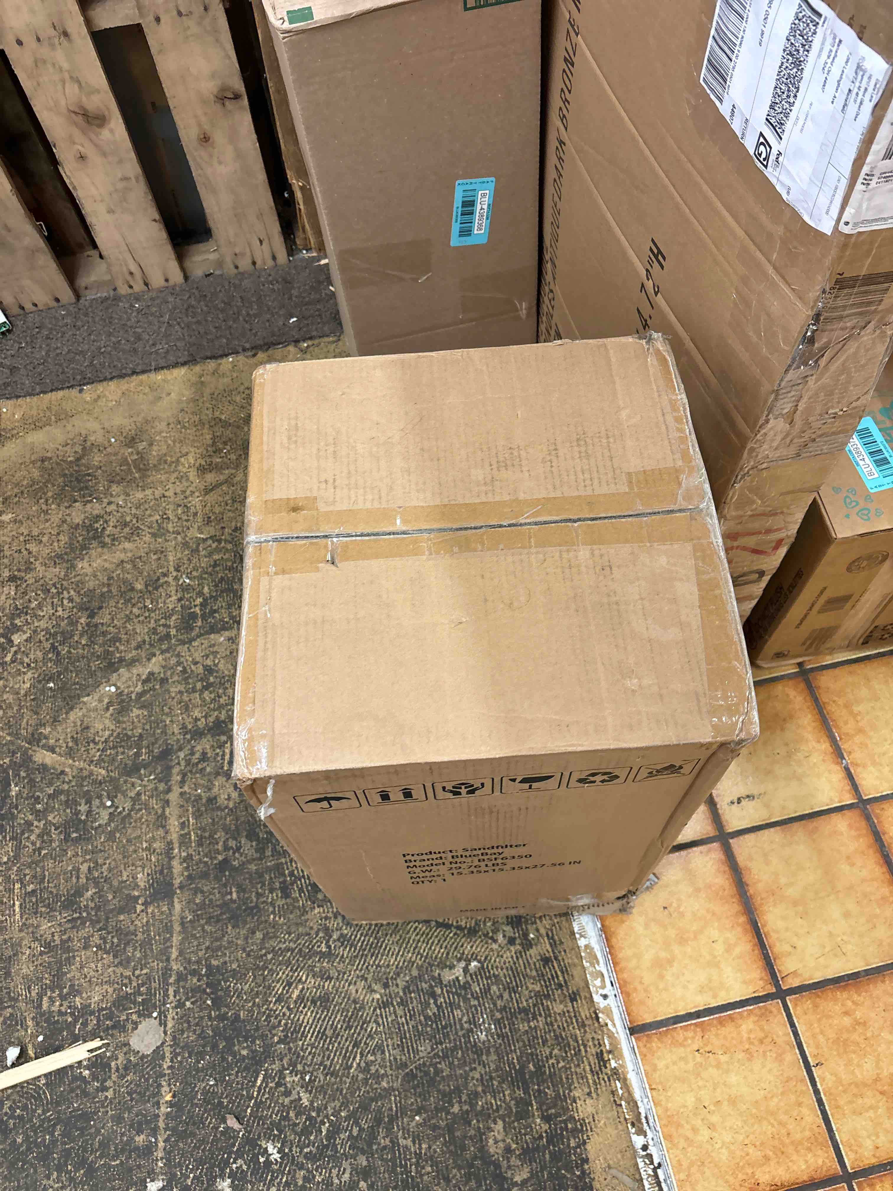 https://s3.amazonaws.com/lotting-images-prod/phillipi/BLU4389373_1728498438603.jpeg