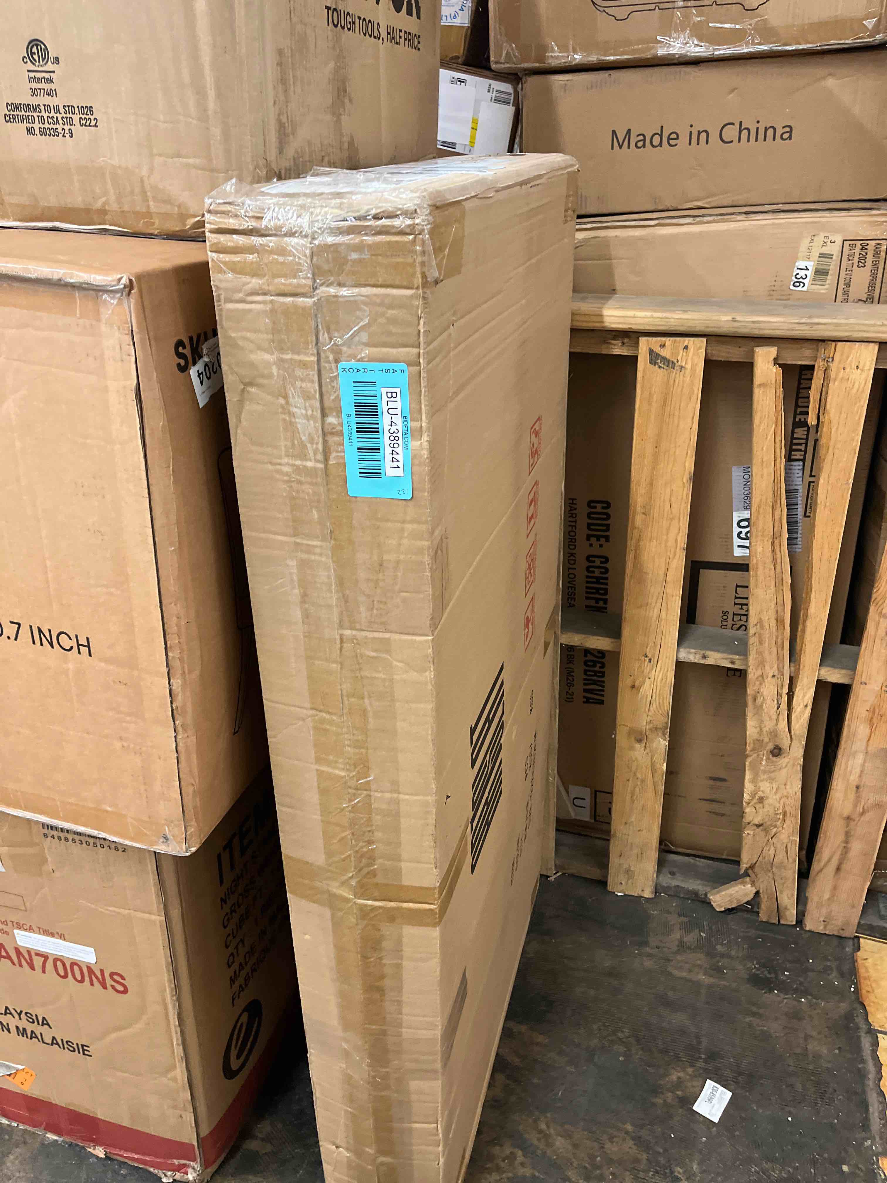 https://s3.amazonaws.com/lotting-images-prod/phillipi/BLU4389441_1731078802219.jpeg