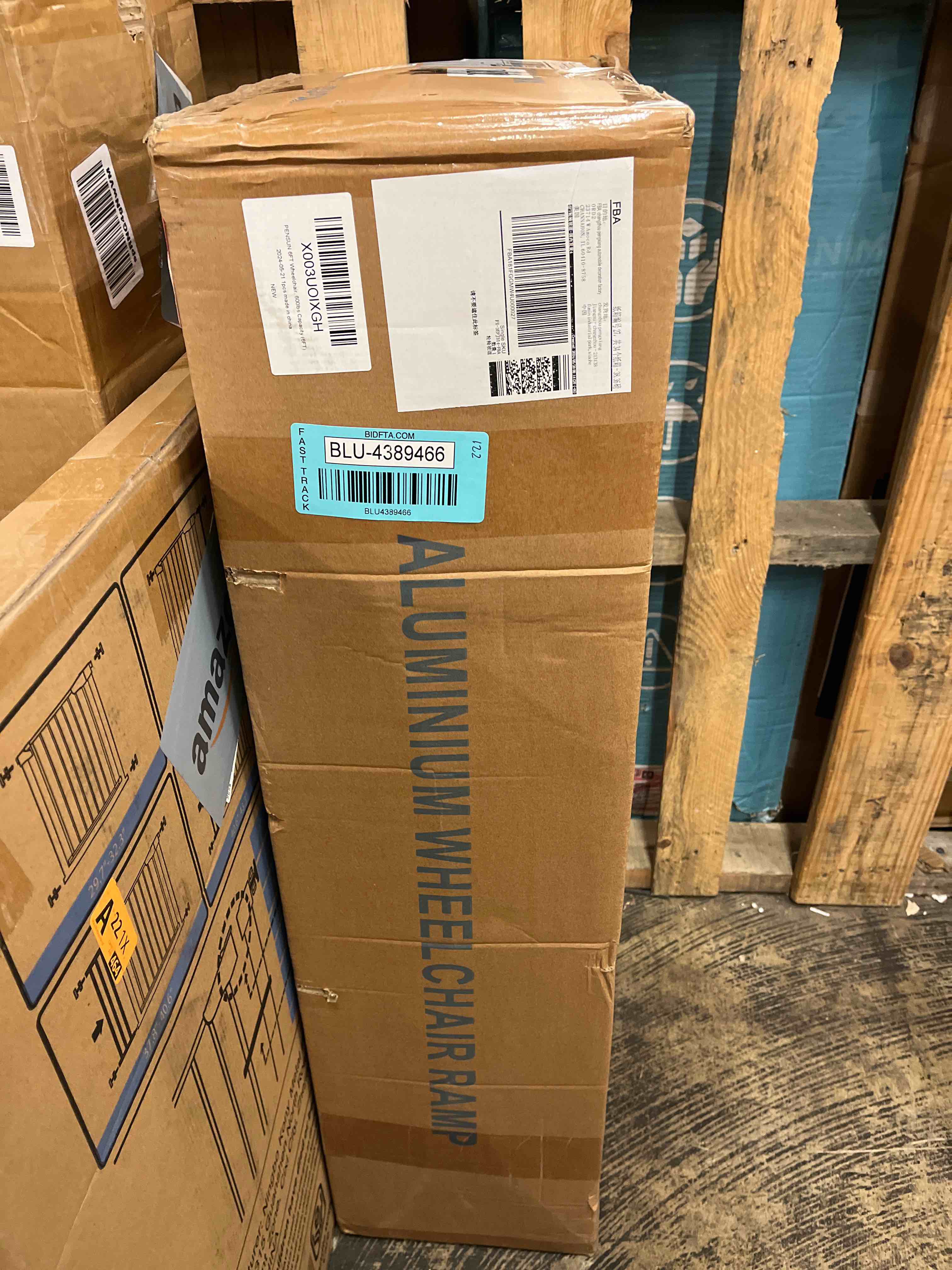 https://s3.amazonaws.com/lotting-images-prod/phillipi/BLU4389466_1731081252507.jpeg