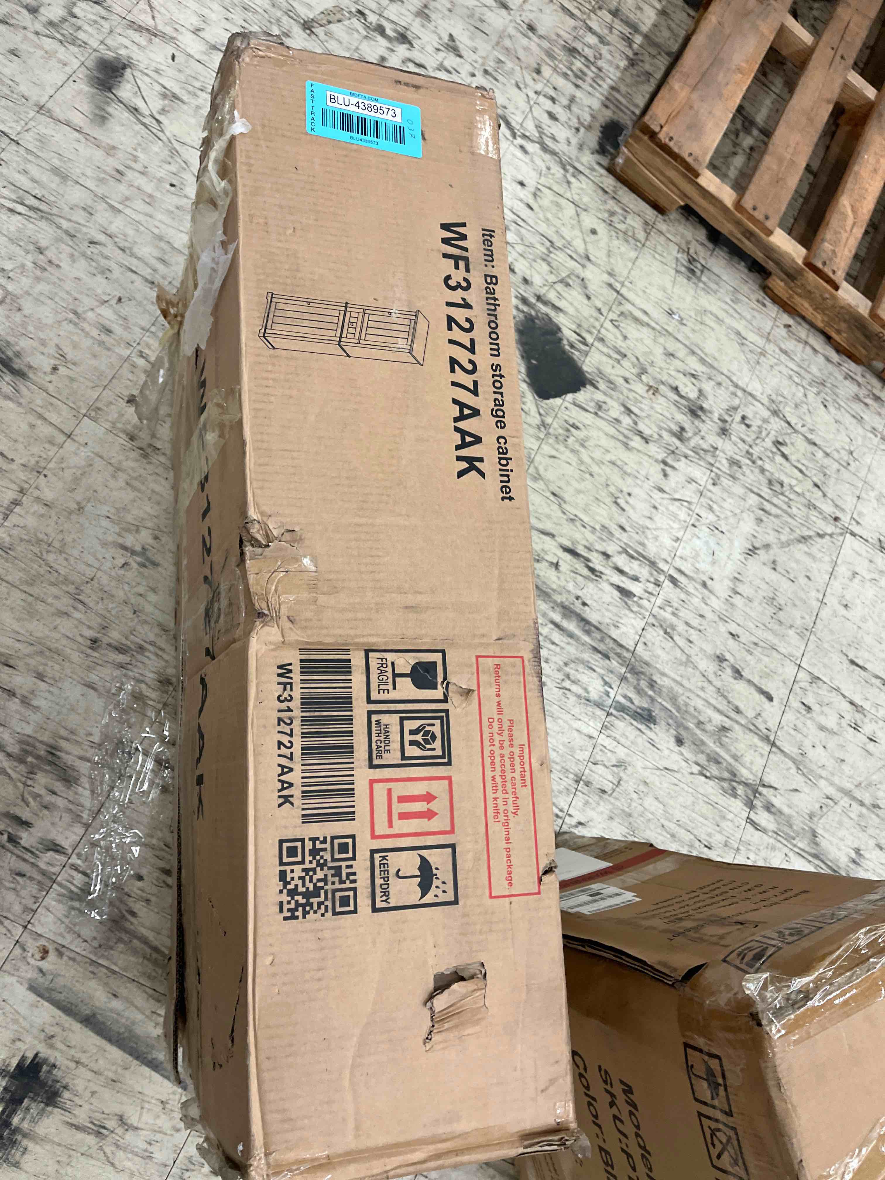https://s3.amazonaws.com/lotting-images-prod/phillipi/BLU4389573_1736264058976.jpeg