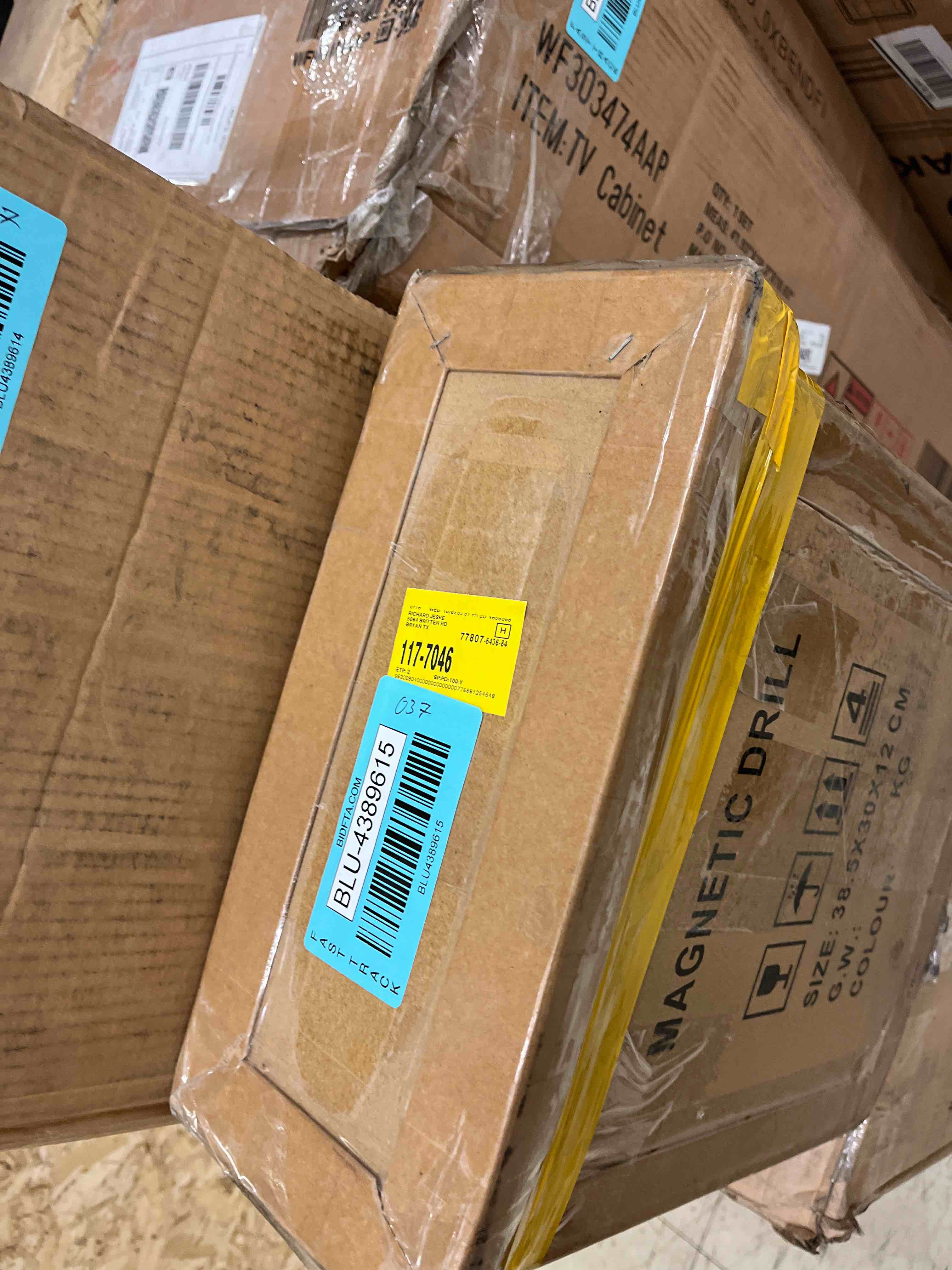 https://s3.amazonaws.com/lotting-images-prod/phillipi/BLU4389615_1736268004317.jpeg