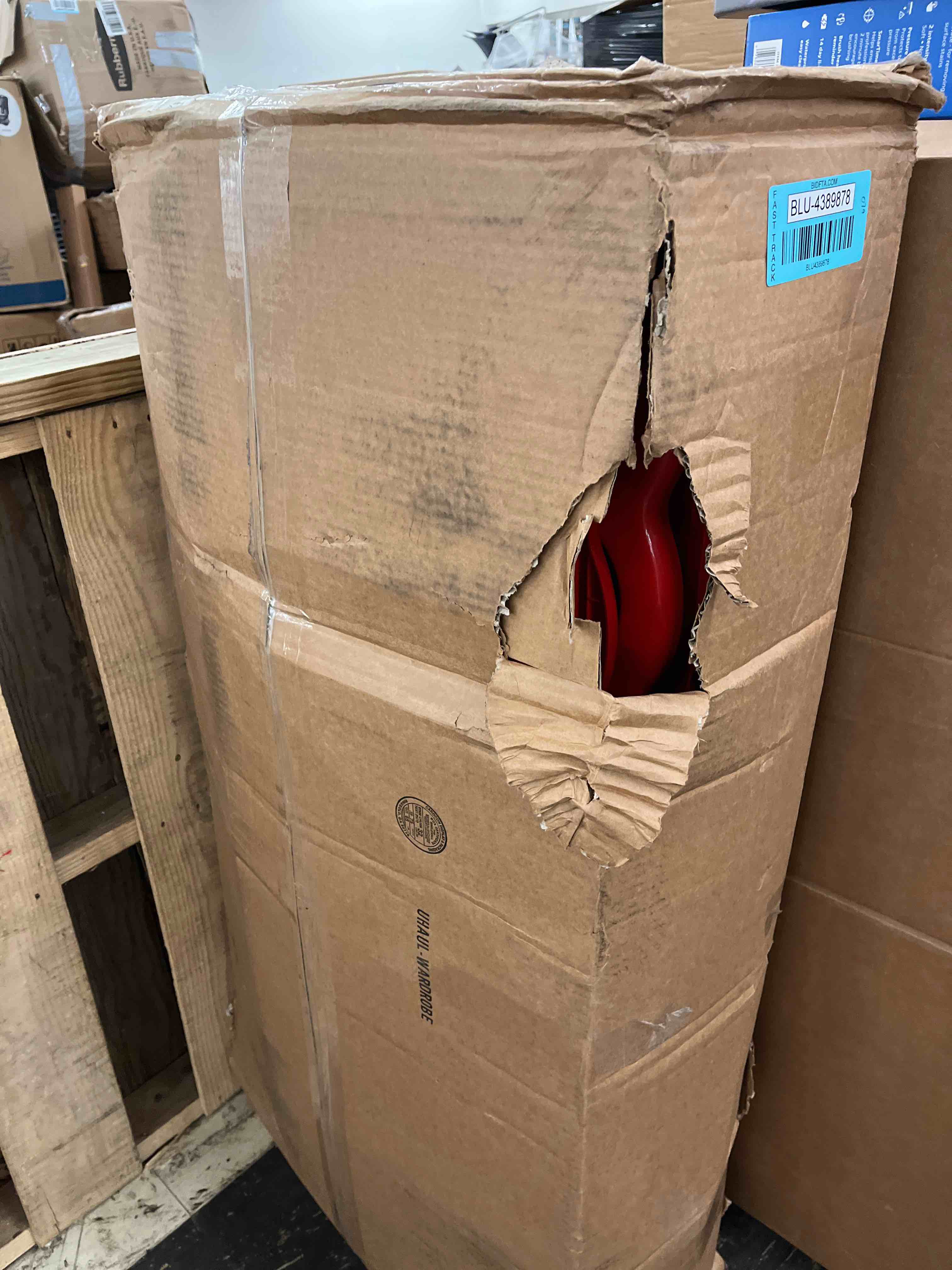 https://s3.amazonaws.com/lotting-images-prod/phillipi/BLU4389878_1736866560173.jpeg