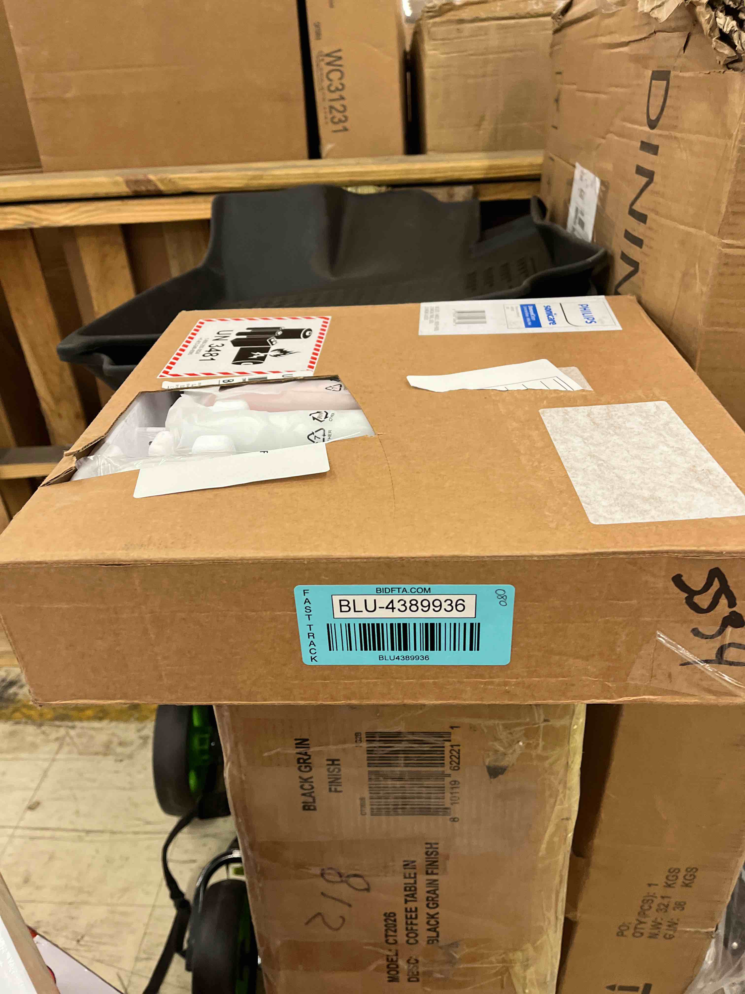 https://s3.amazonaws.com/lotting-images-prod/phillipi/BLU4389936_1736877177735.jpeg
