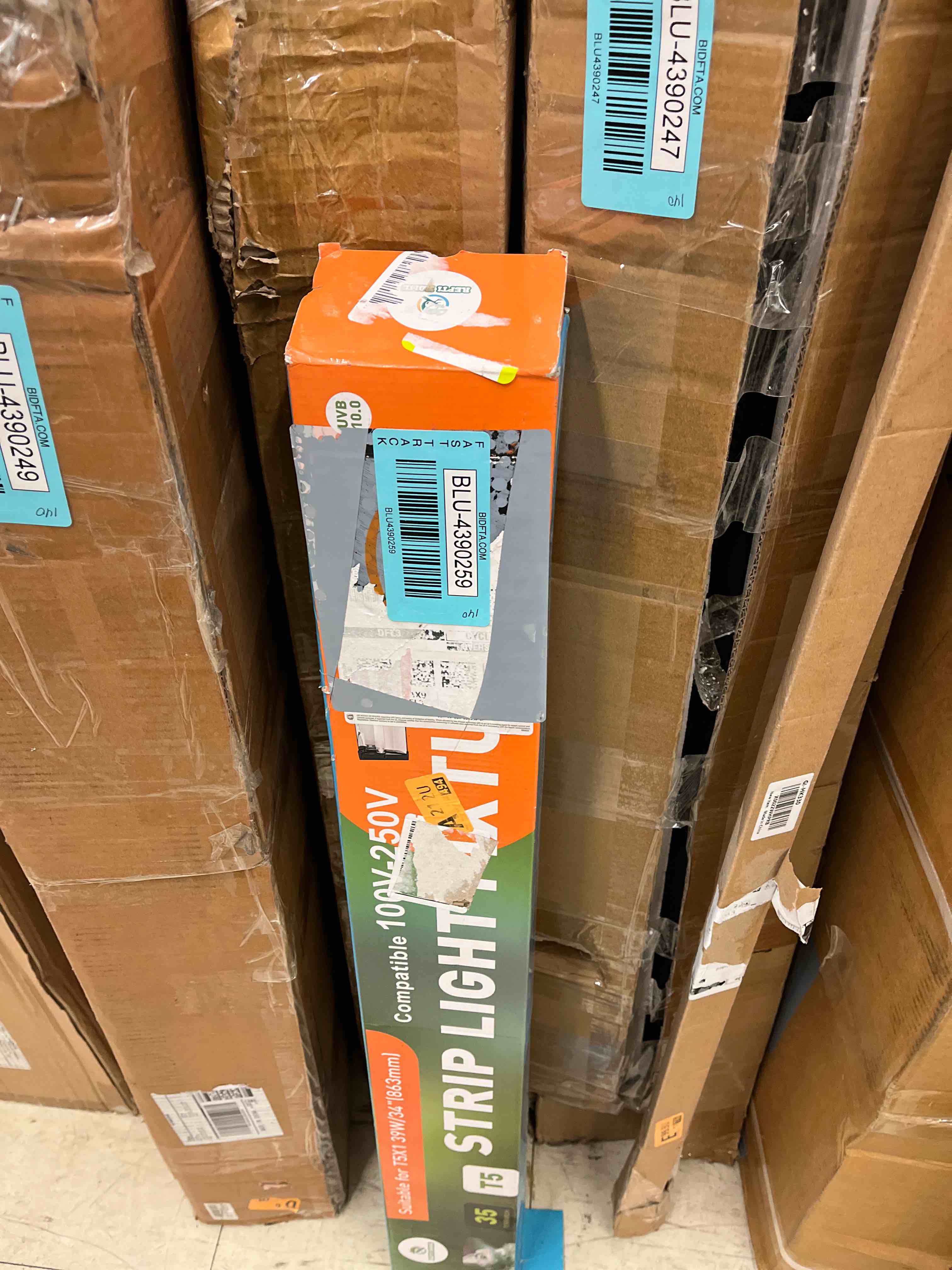 https://s3.amazonaws.com/lotting-images-prod/phillipi/BLU4390259_1737648524491.jpeg