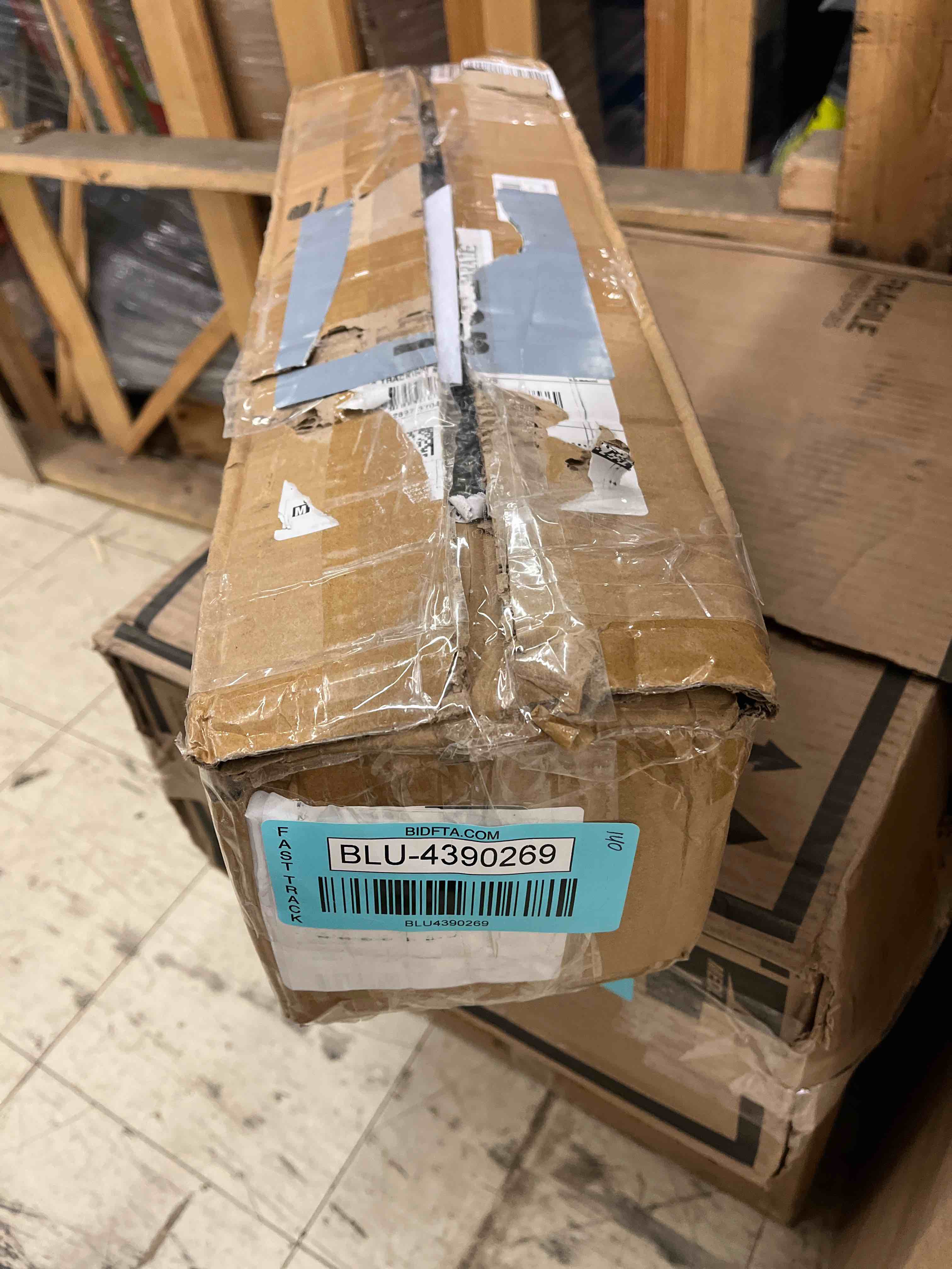 https://s3.amazonaws.com/lotting-images-prod/phillipi/BLU4390269_1737649535121.jpeg