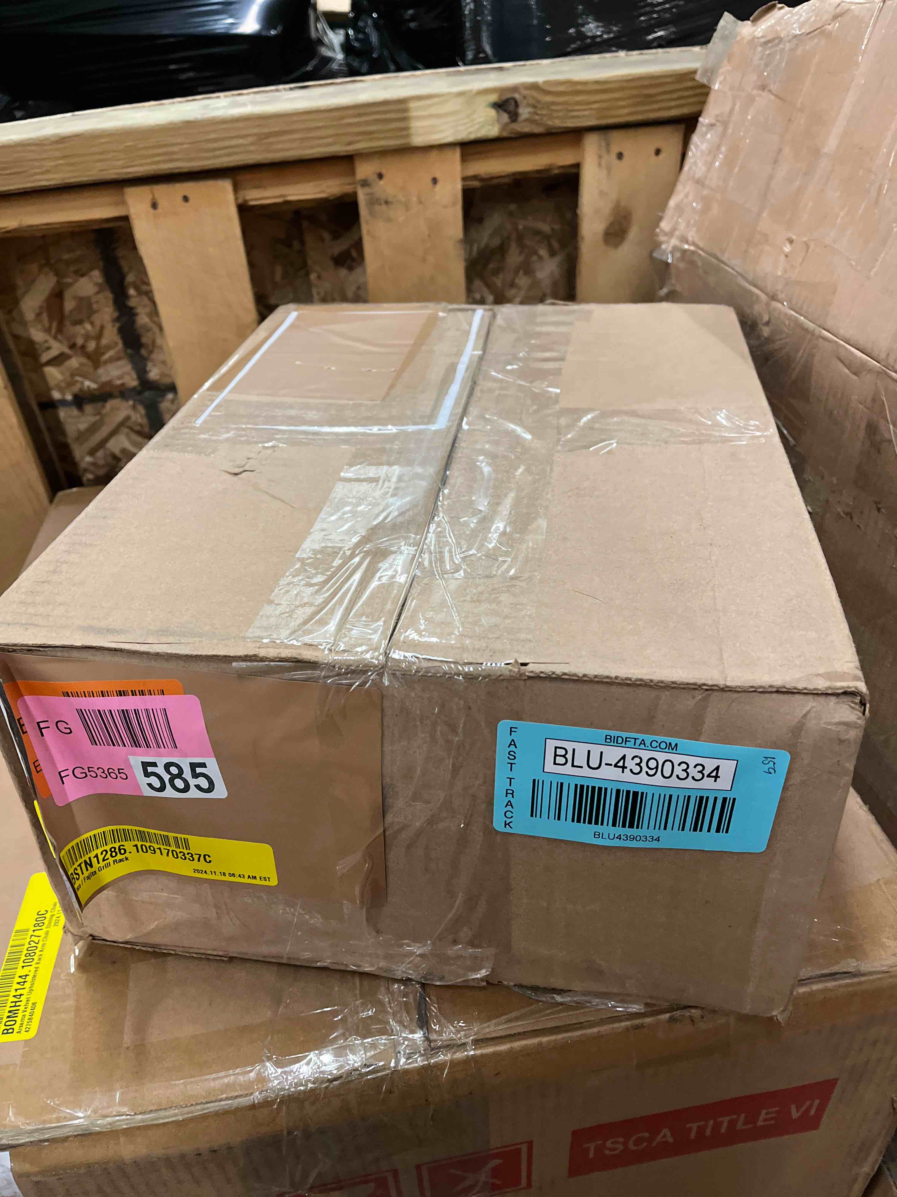 https://s3.amazonaws.com/lotting-images-prod/phillipi/BLU4390334_1737995047683.jpeg