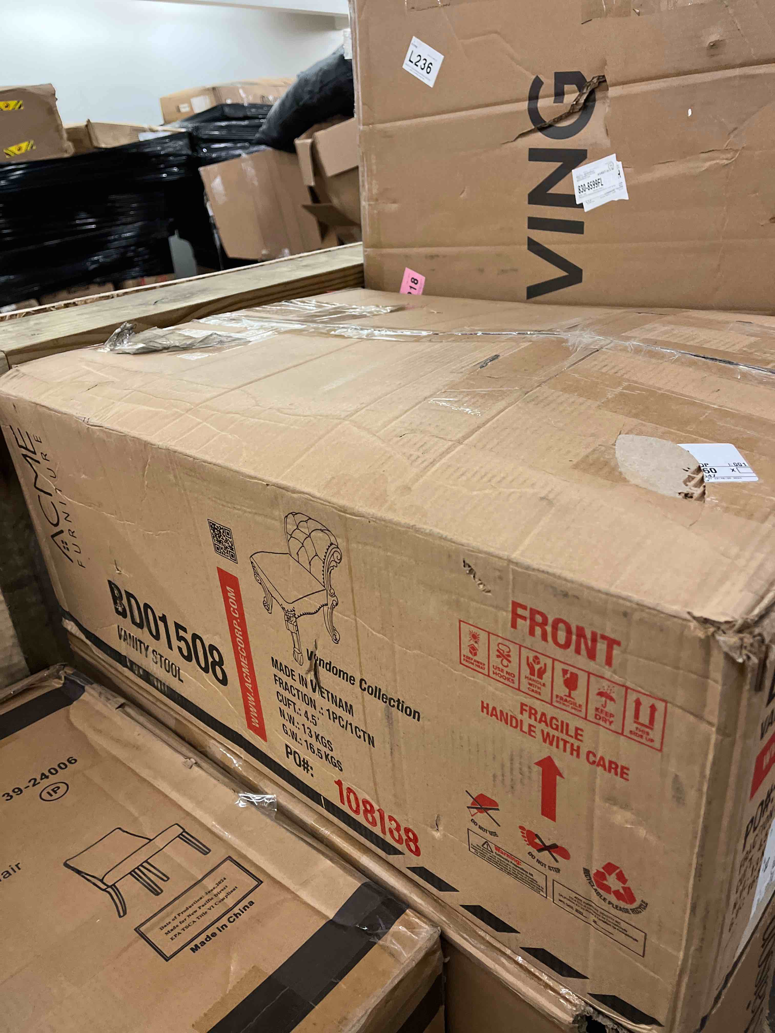 https://s3.amazonaws.com/lotting-images-prod/phillipi/BLU4390354_1738000244264.jpeg