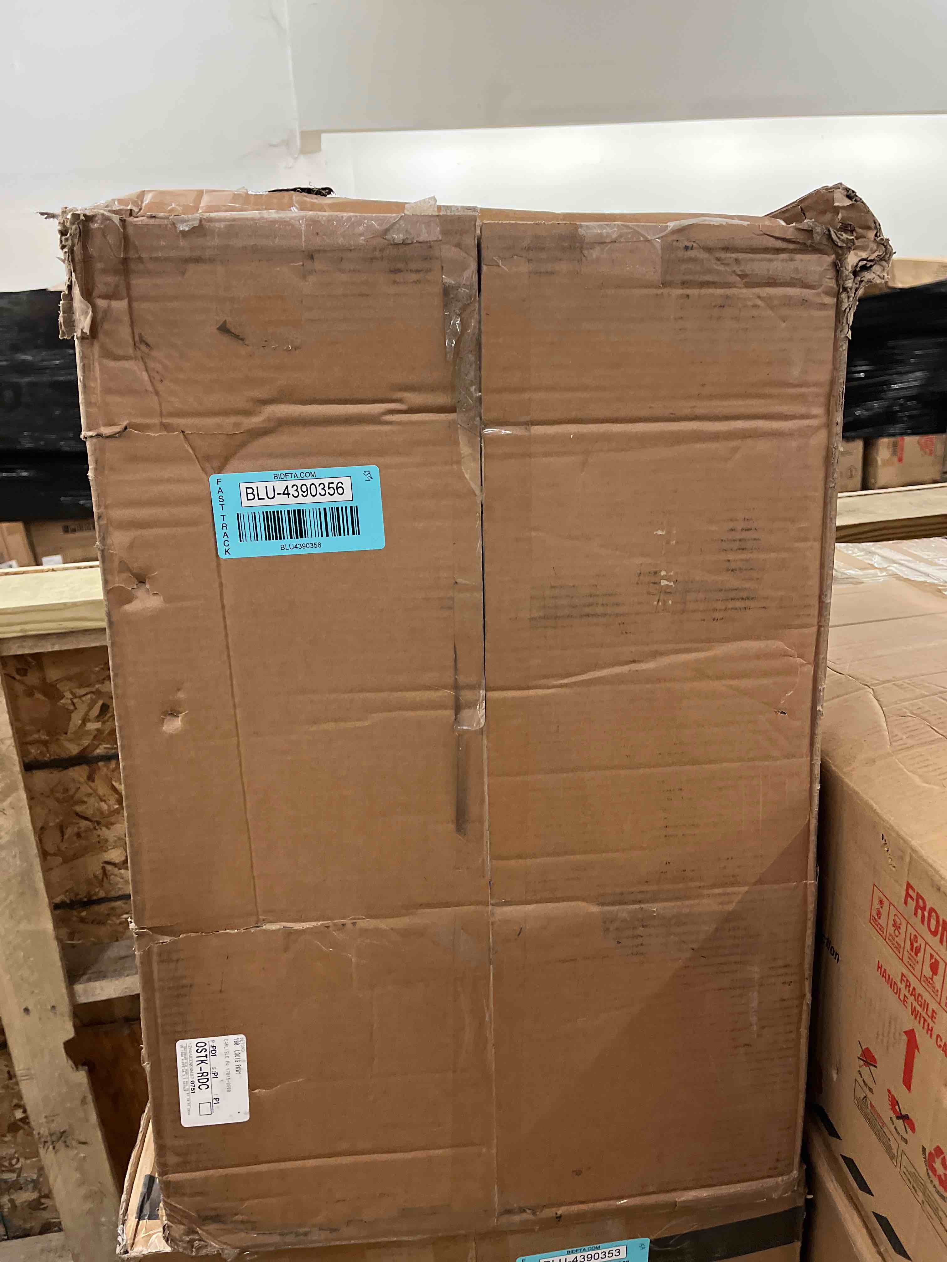 https://s3.amazonaws.com/lotting-images-prod/phillipi/BLU4390356_1738000461777.jpeg