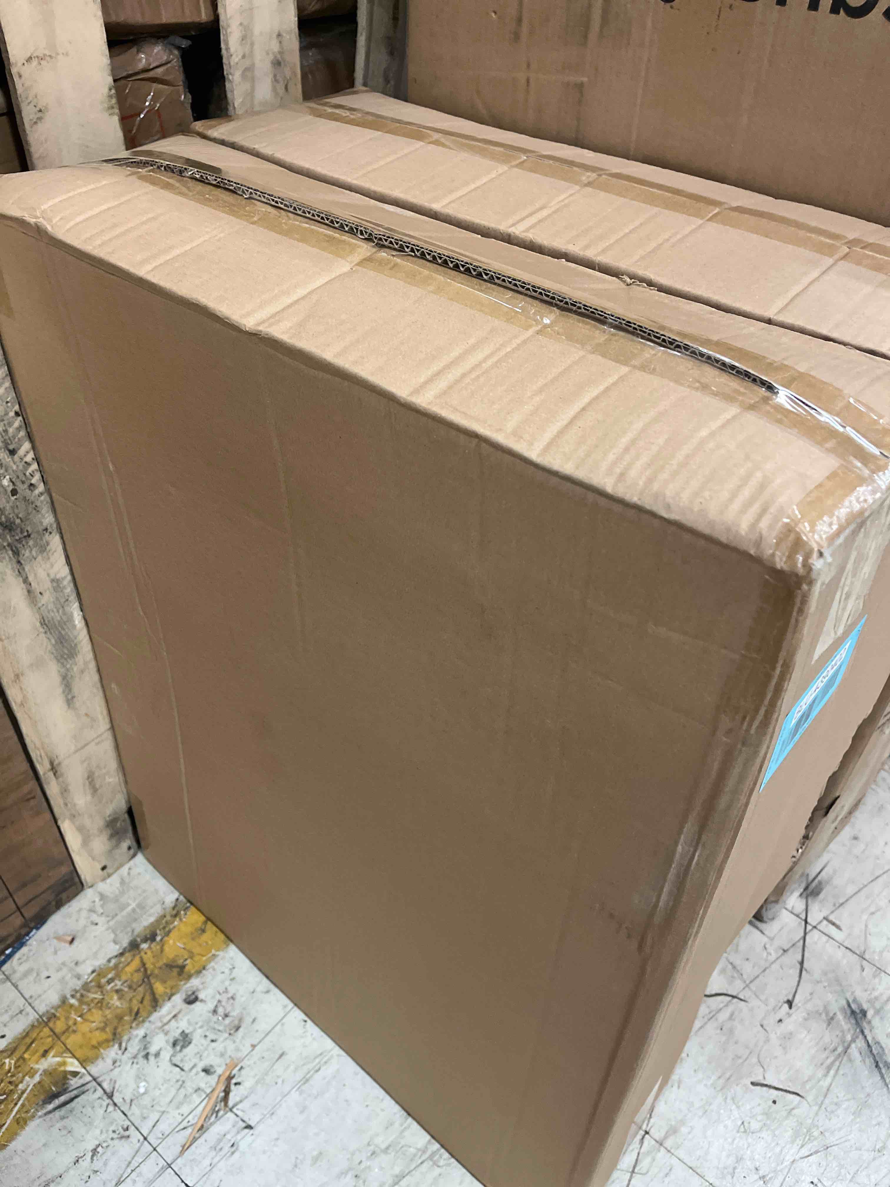 https://s3.amazonaws.com/lotting-images-prod/phillipi/BLU4390402_1738077095636.jpeg
