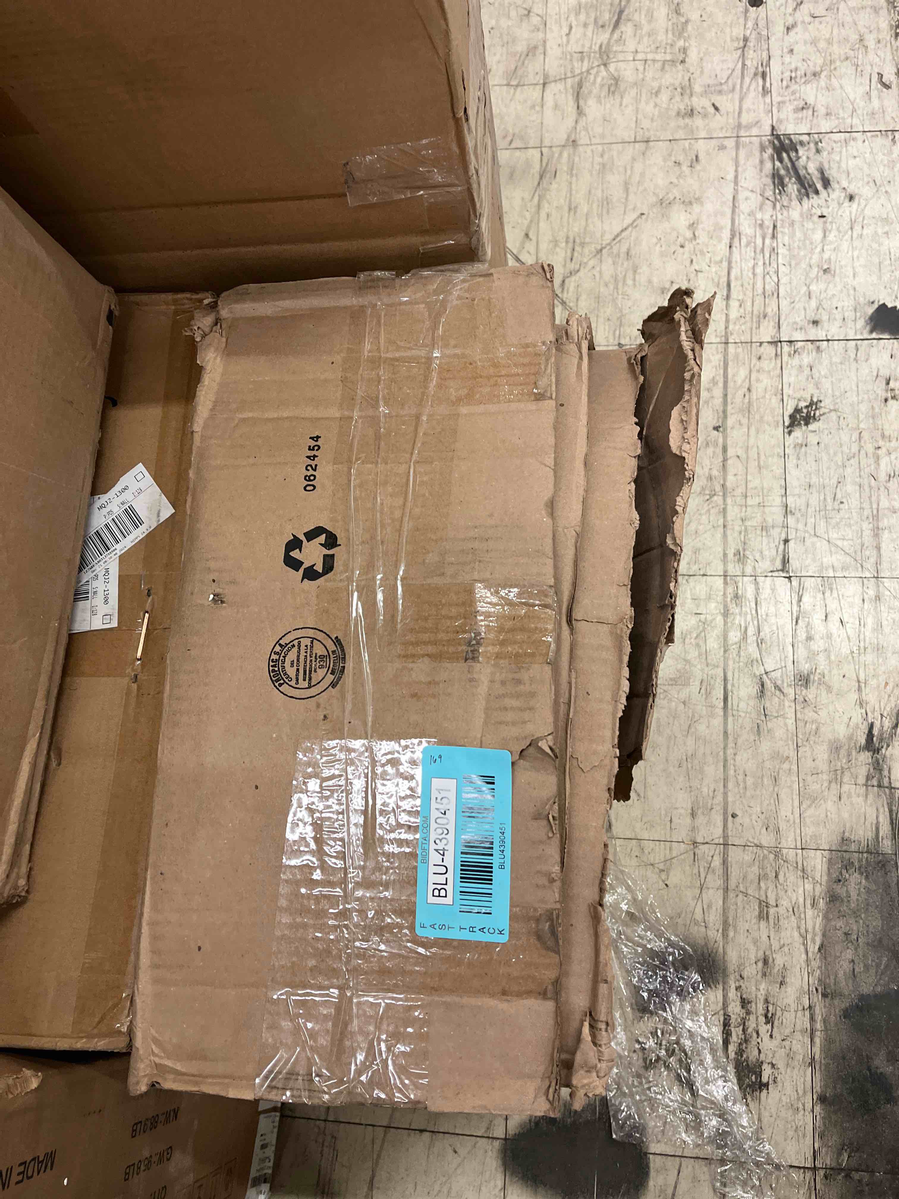 https://s3.amazonaws.com/lotting-images-prod/phillipi/BLU4390451_1738082533806.jpeg