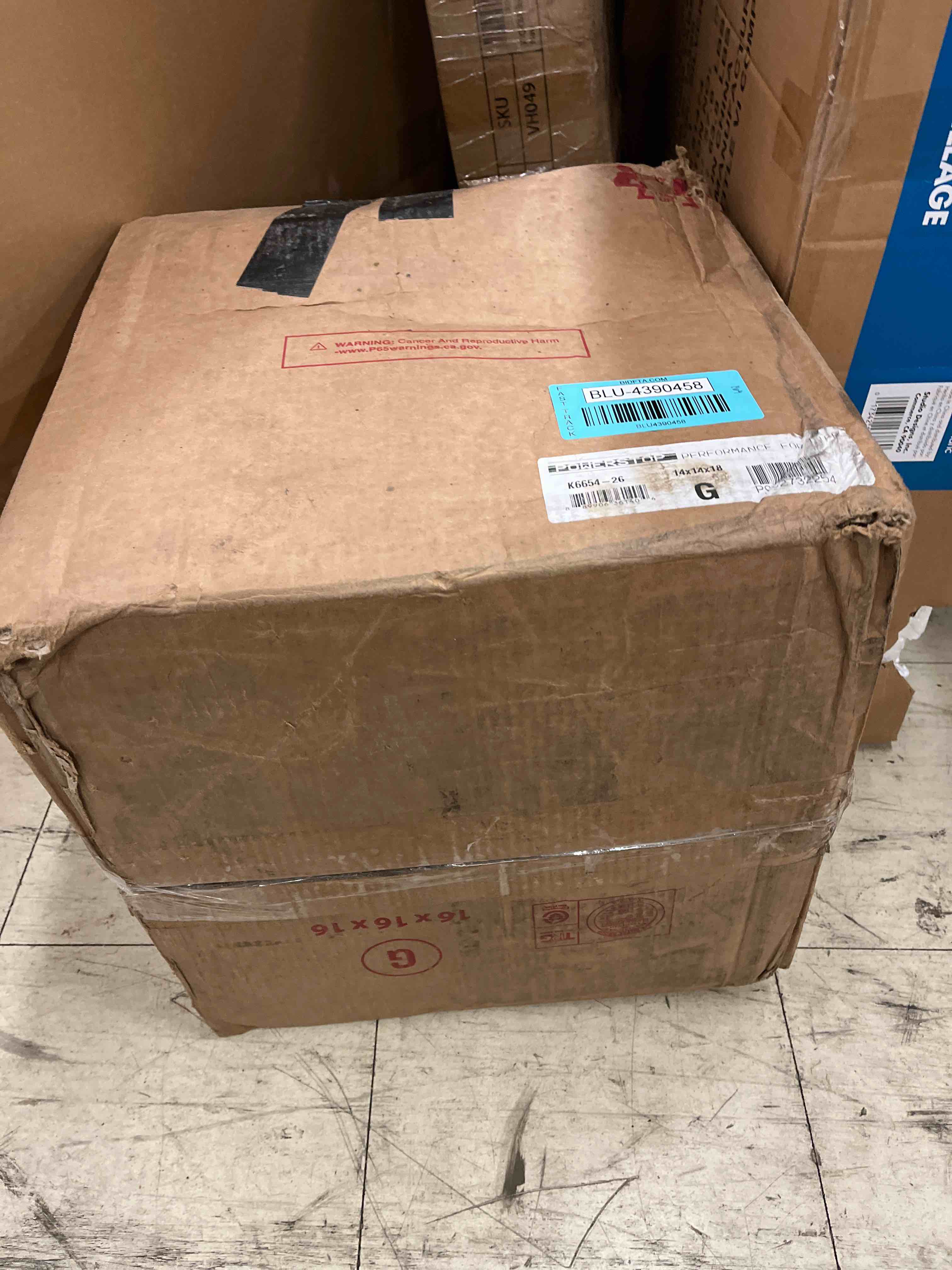 https://s3.amazonaws.com/lotting-images-prod/phillipi/BLU4390458_1738085886678.jpeg