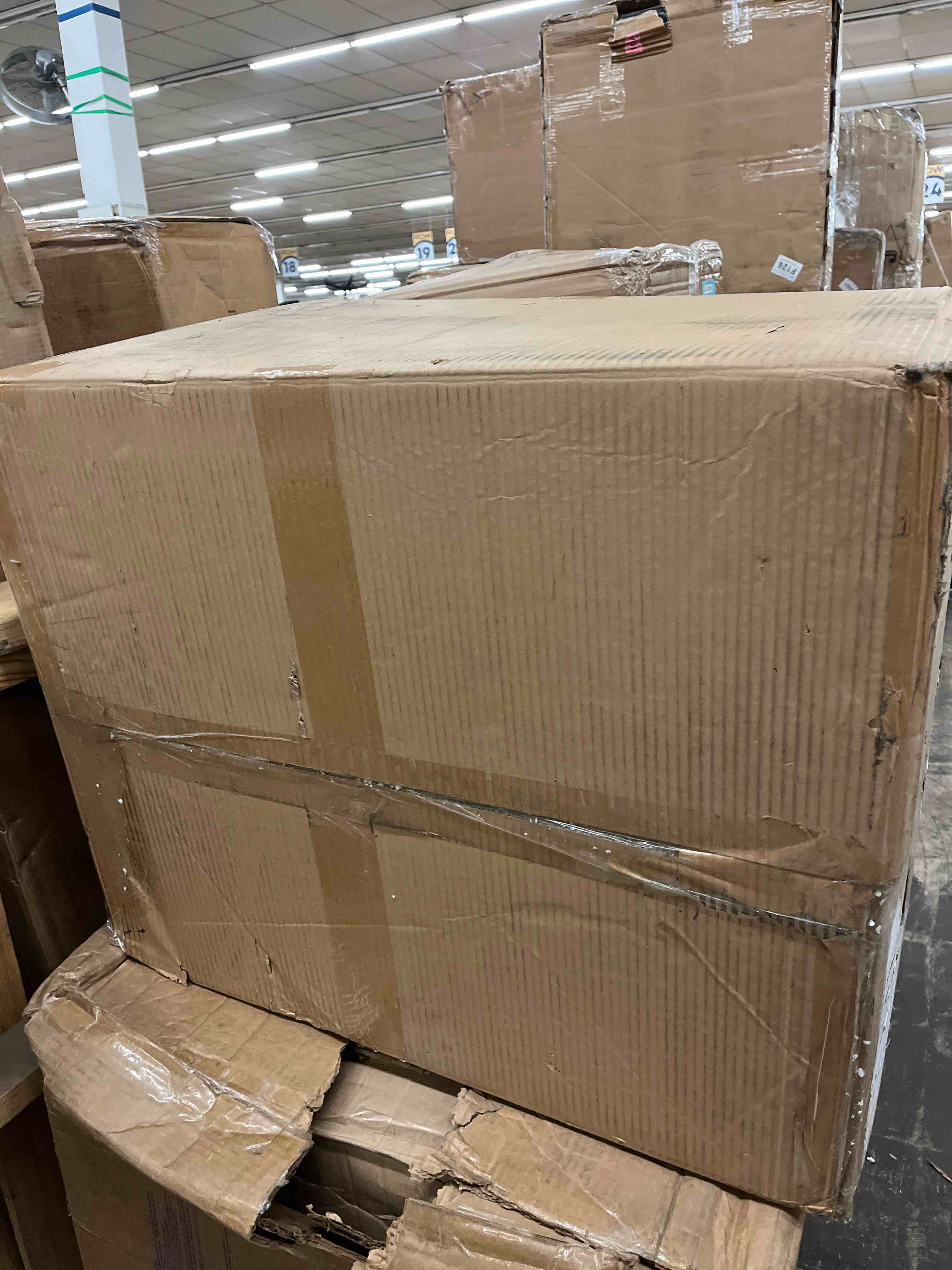 https://s3.amazonaws.com/lotting-images-prod/phillipi/BLU4390501_1738178120097.jpeg