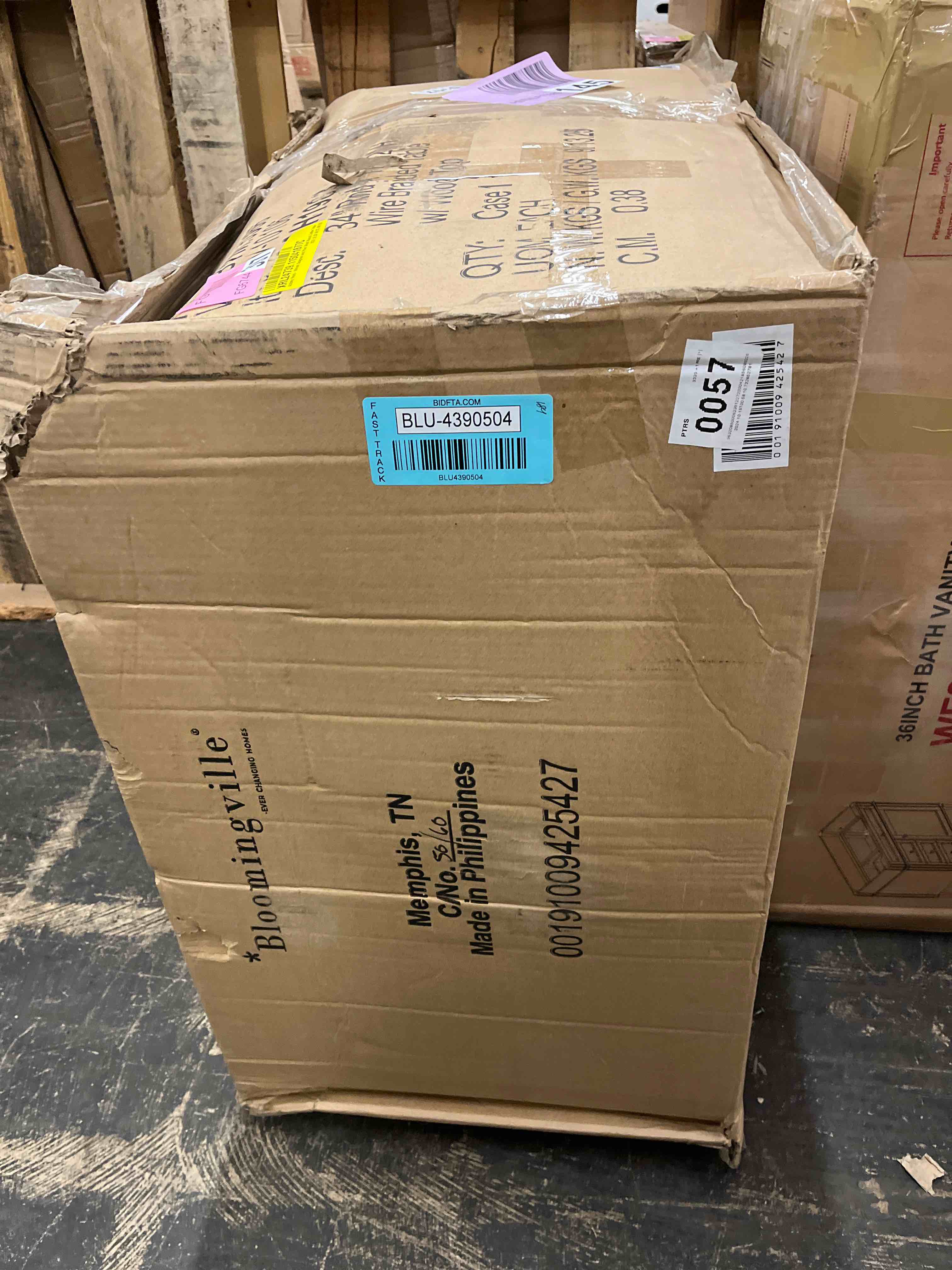 https://s3.amazonaws.com/lotting-images-prod/phillipi/BLU4390504_1738178714526.jpeg
