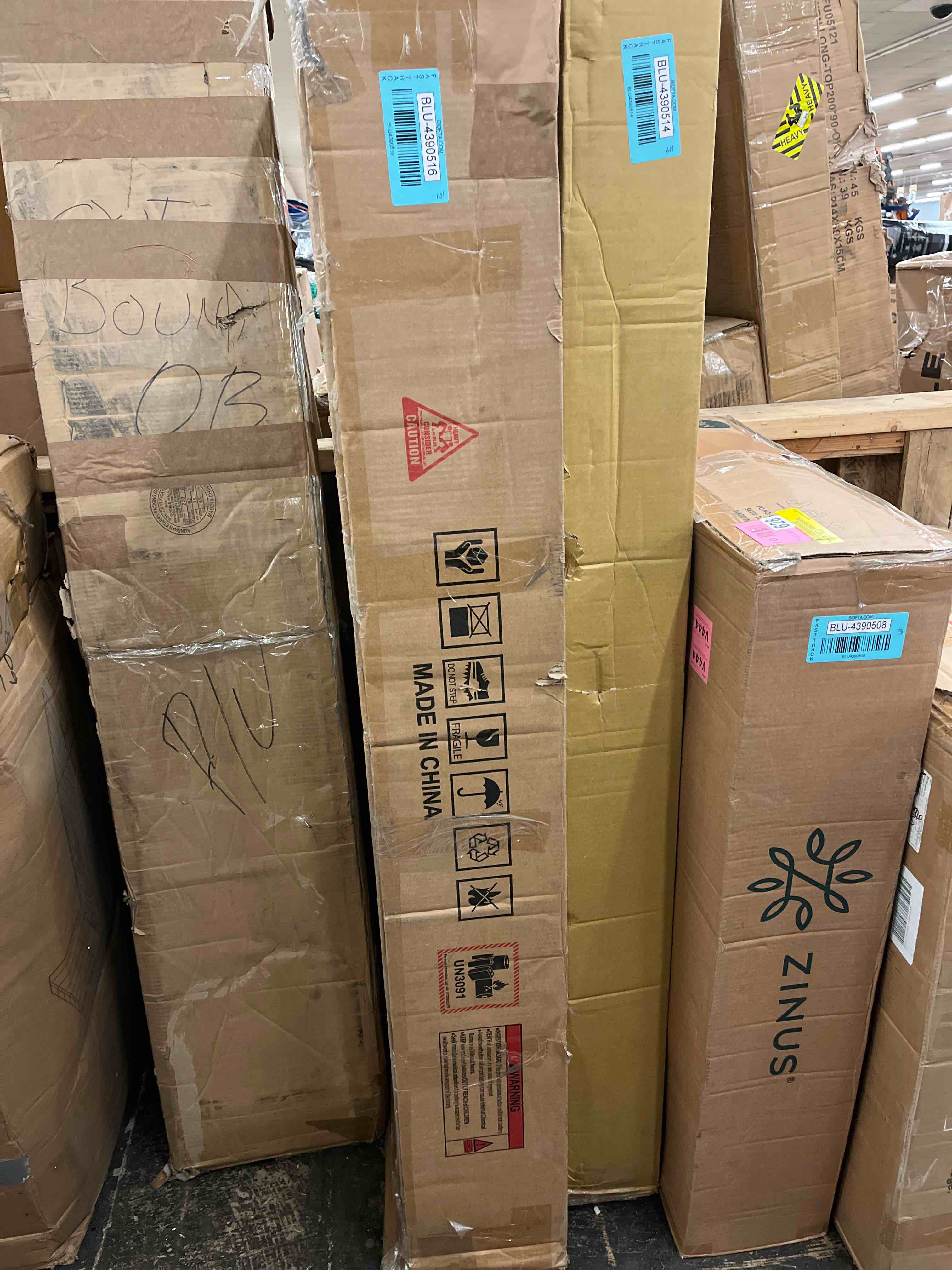 https://s3.amazonaws.com/lotting-images-prod/phillipi/BLU4390516_1738181217967.jpeg