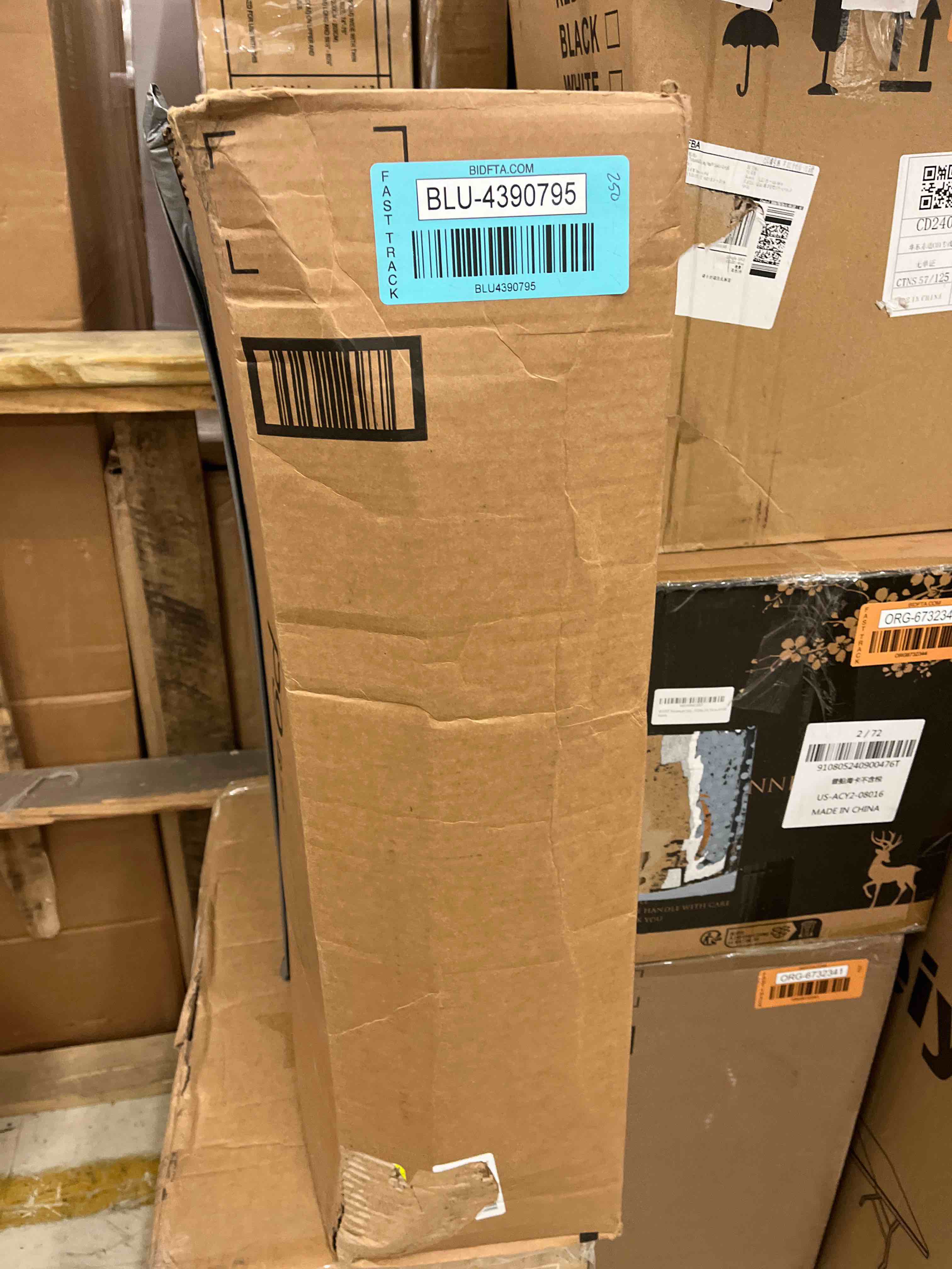 https://s3.amazonaws.com/lotting-images-prod/phillipi/BLU4390795_1739210340931.jpeg